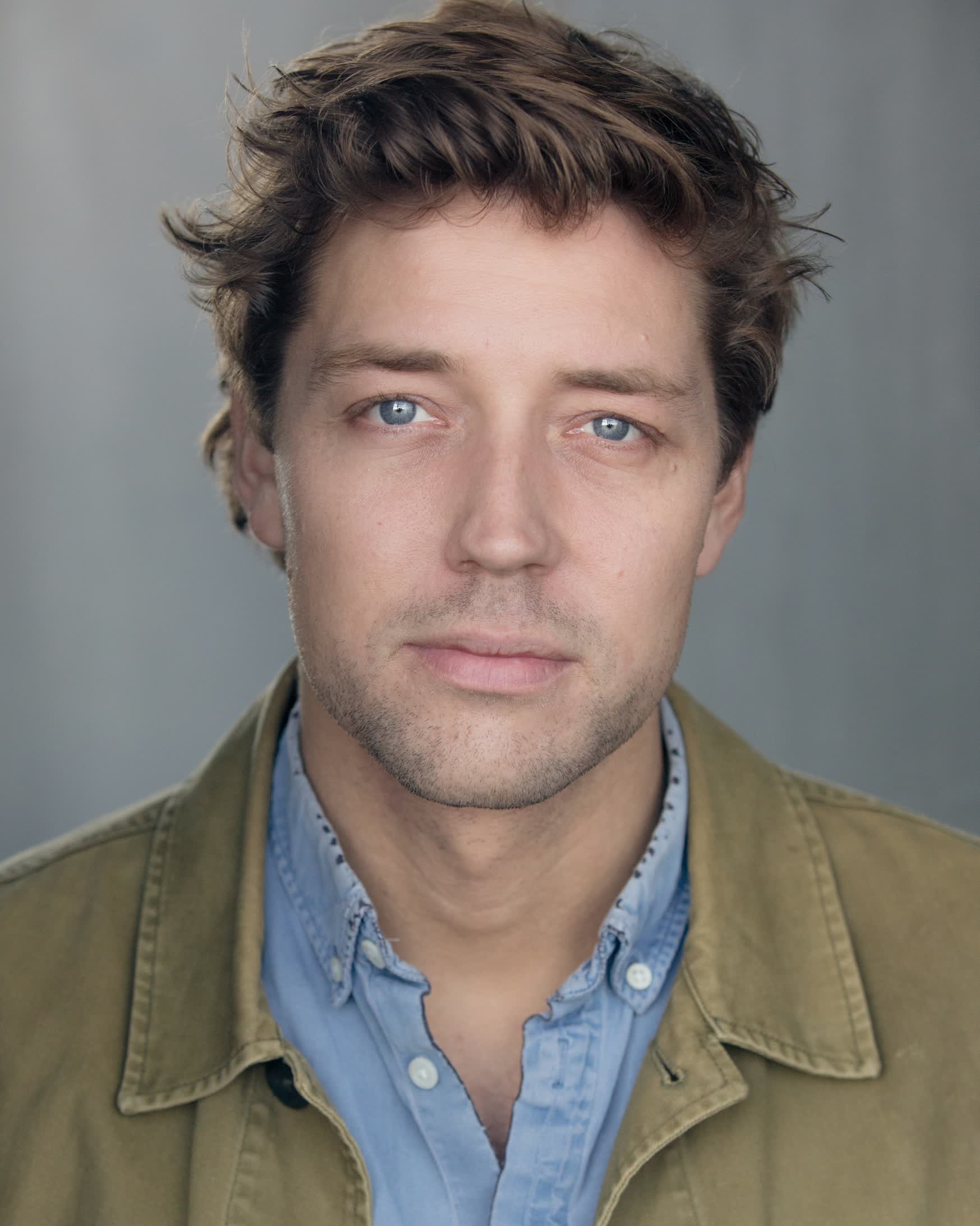 actor Josh Taylor large photo