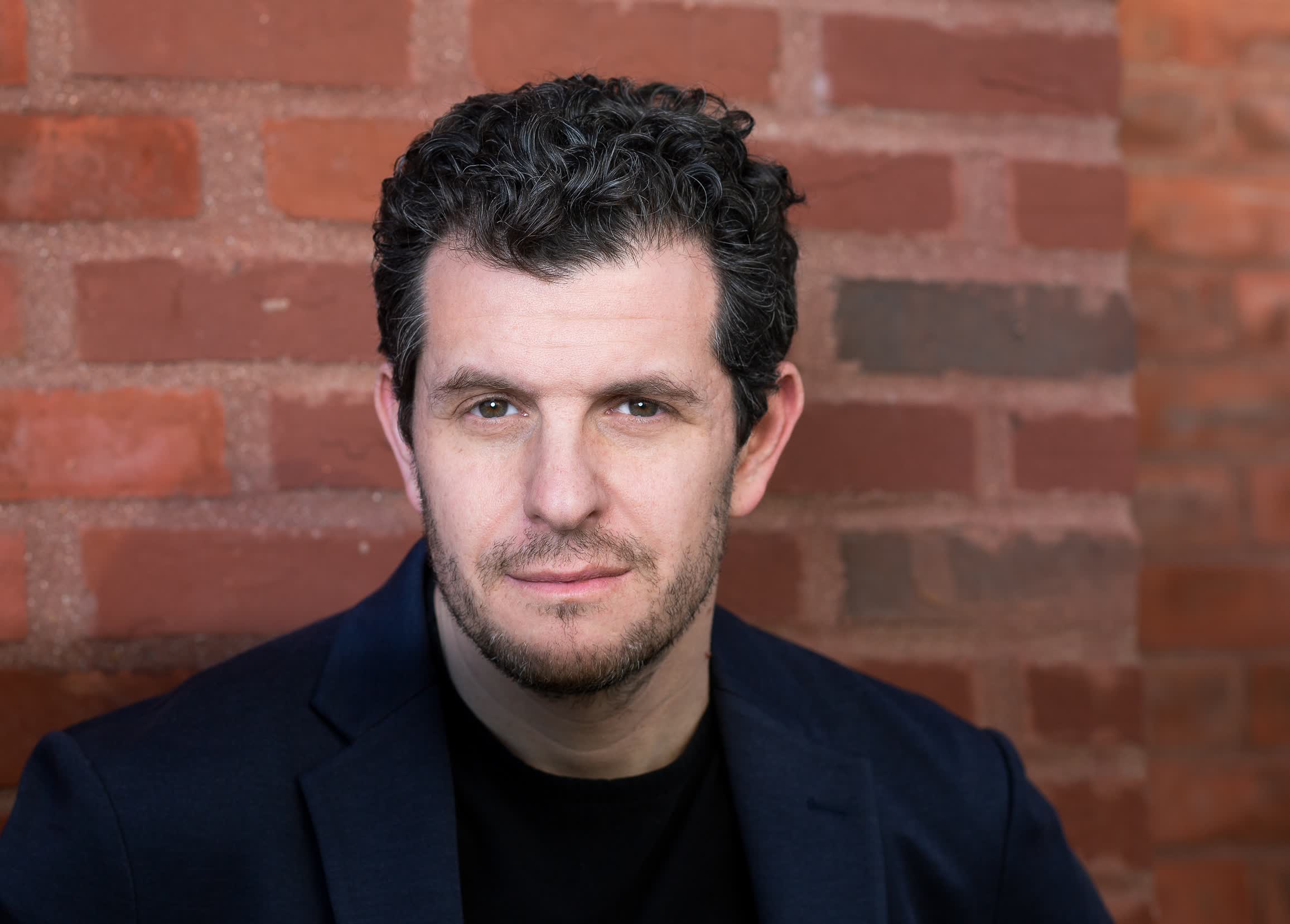 actor Dennis Staroselsky large photo