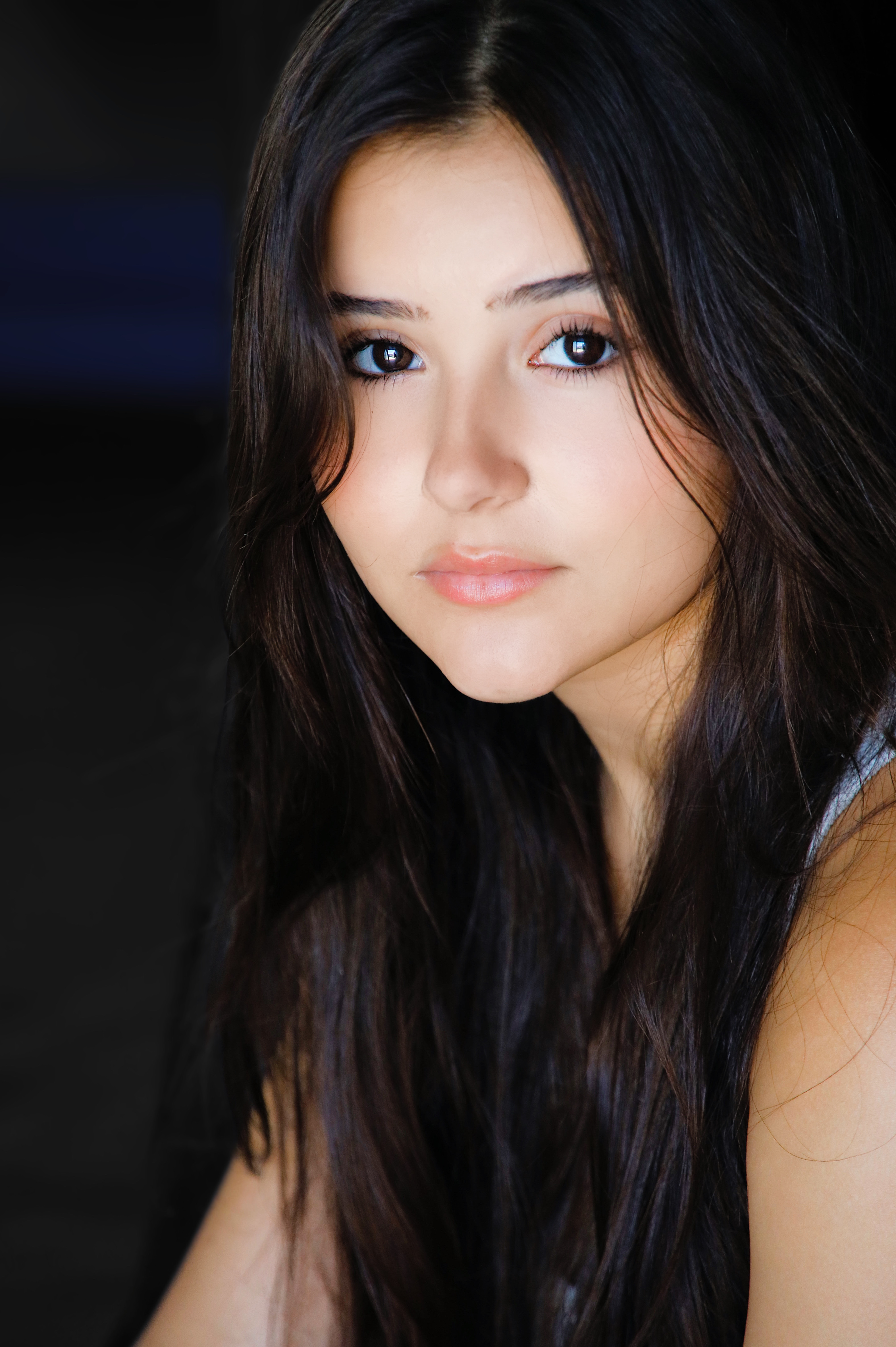 actor Eva Ariel Binder large photo