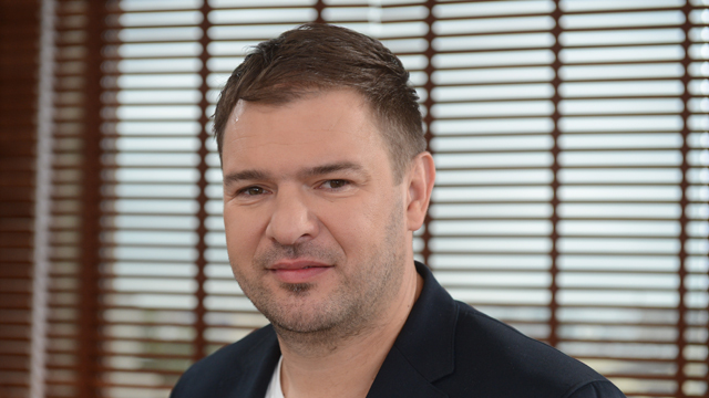 actor Tomasz Karolak large photo