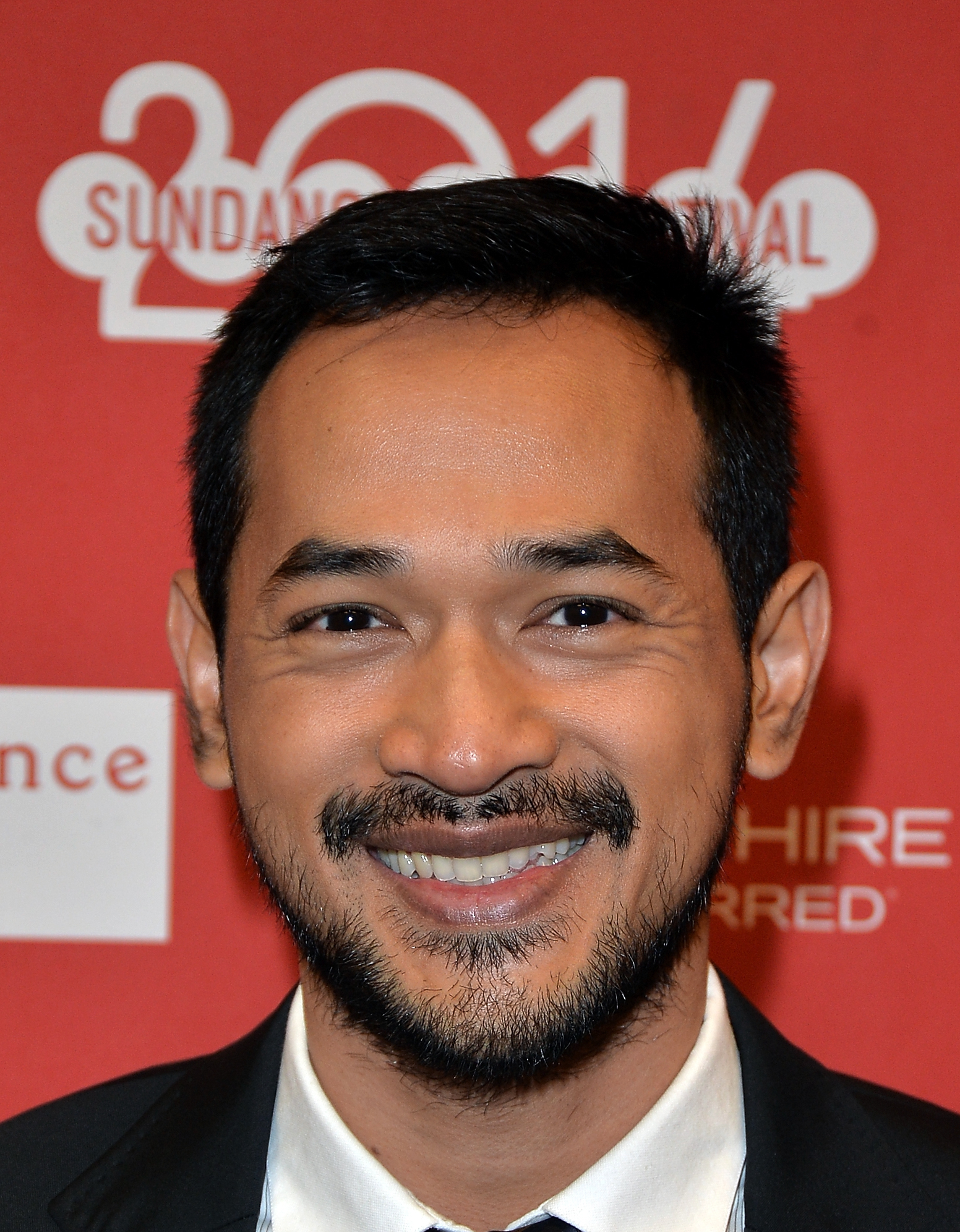 actor Oka Antara large photo