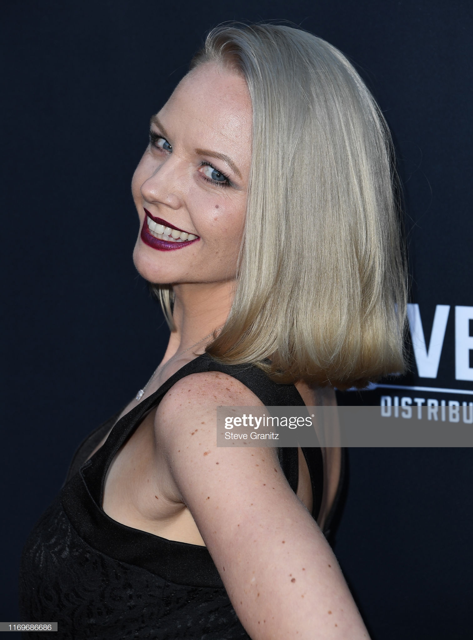 actor Theresa Ireland large photo