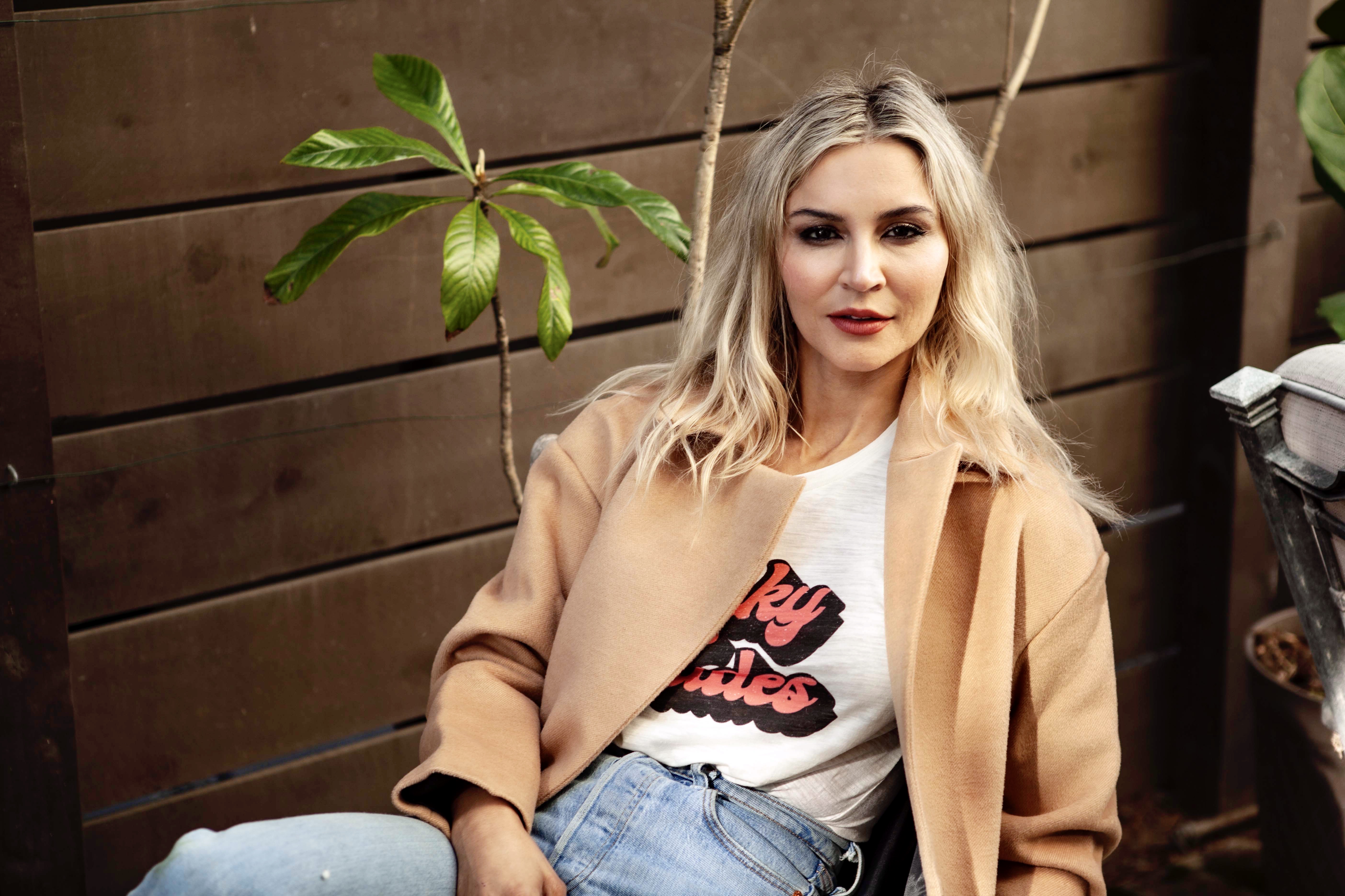 actor Samaire Armstrong large photo