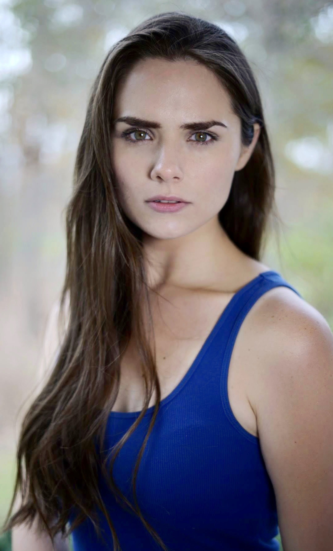 actor Karra Robinson large photo