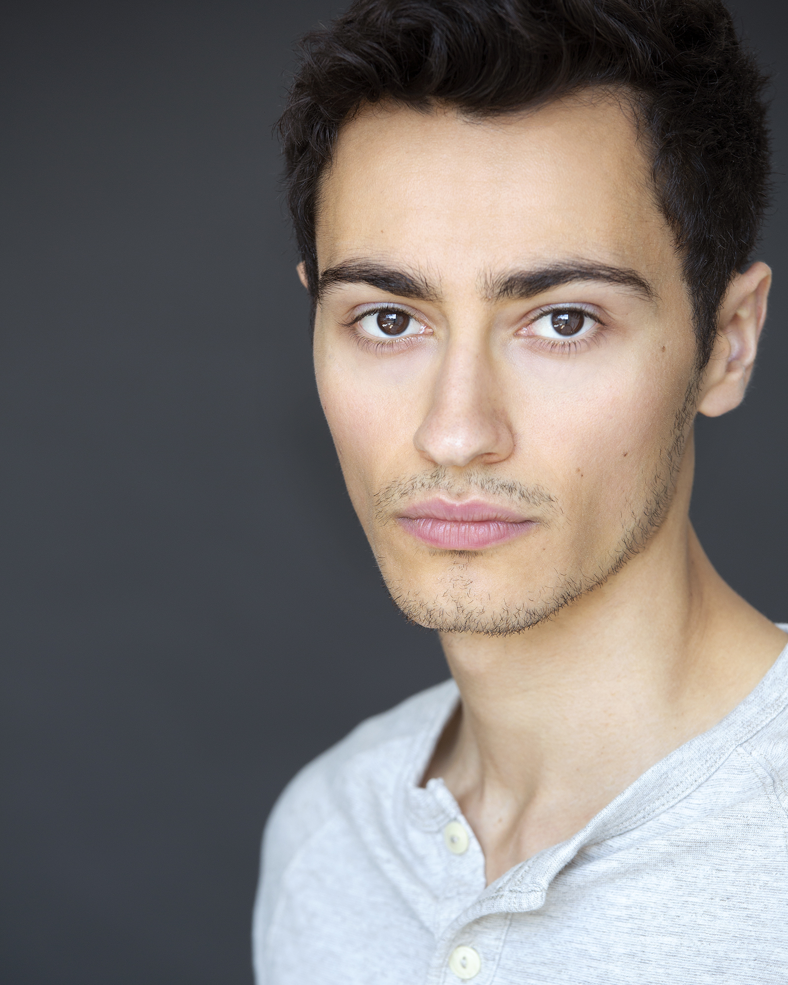 actor Kaleb Horn large photo