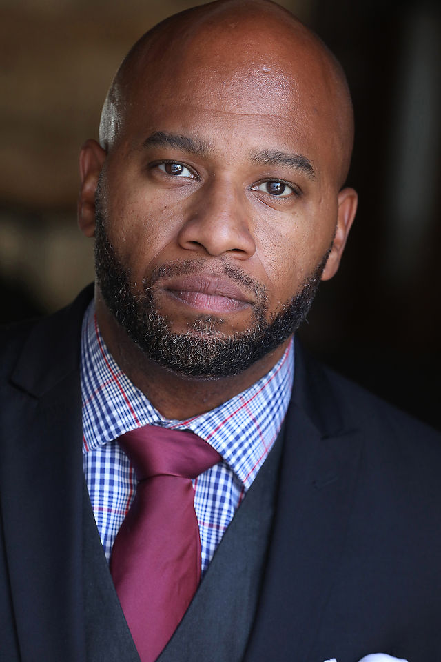 actor Maurice Hall large photo