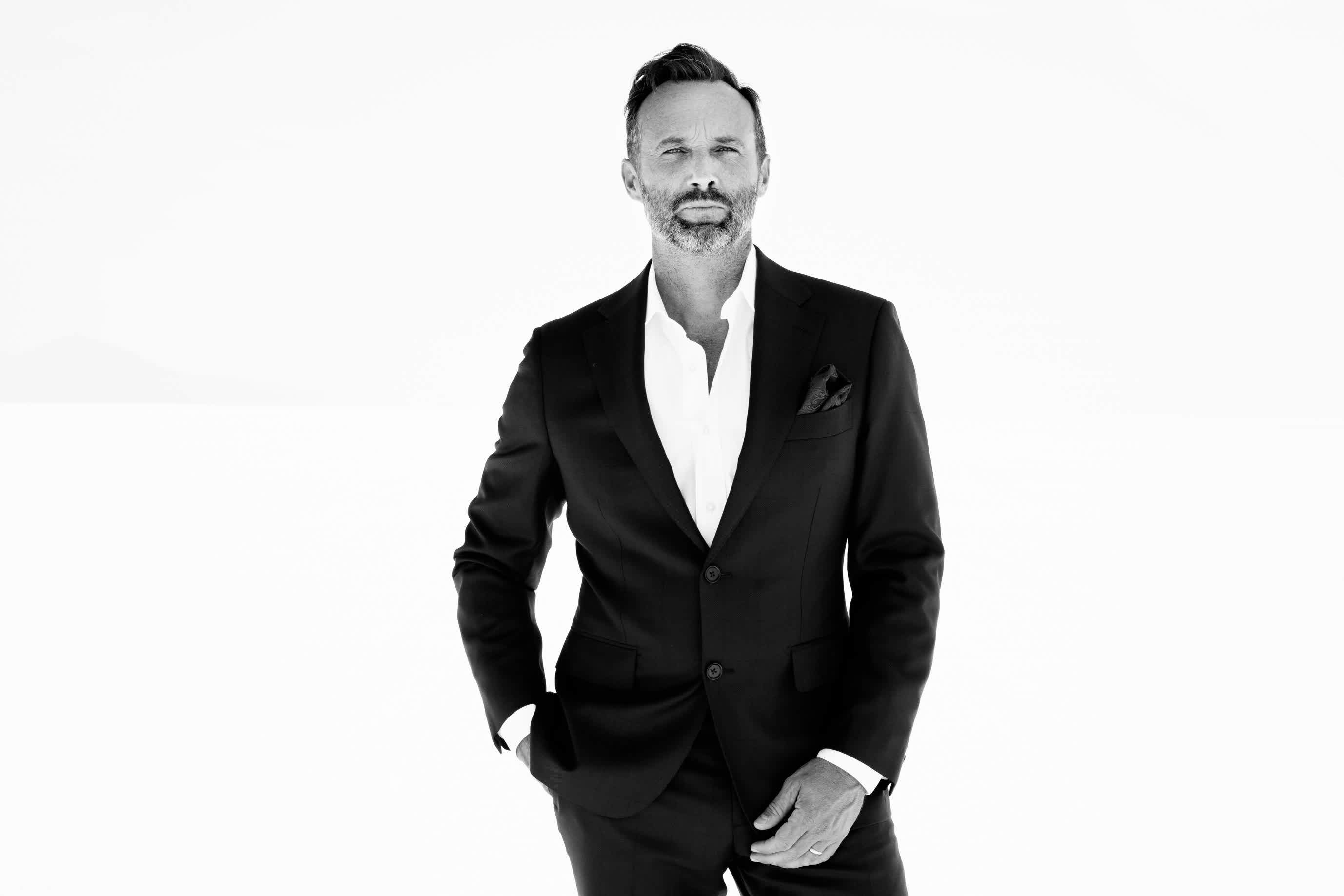 actor Dustin Prince large photo