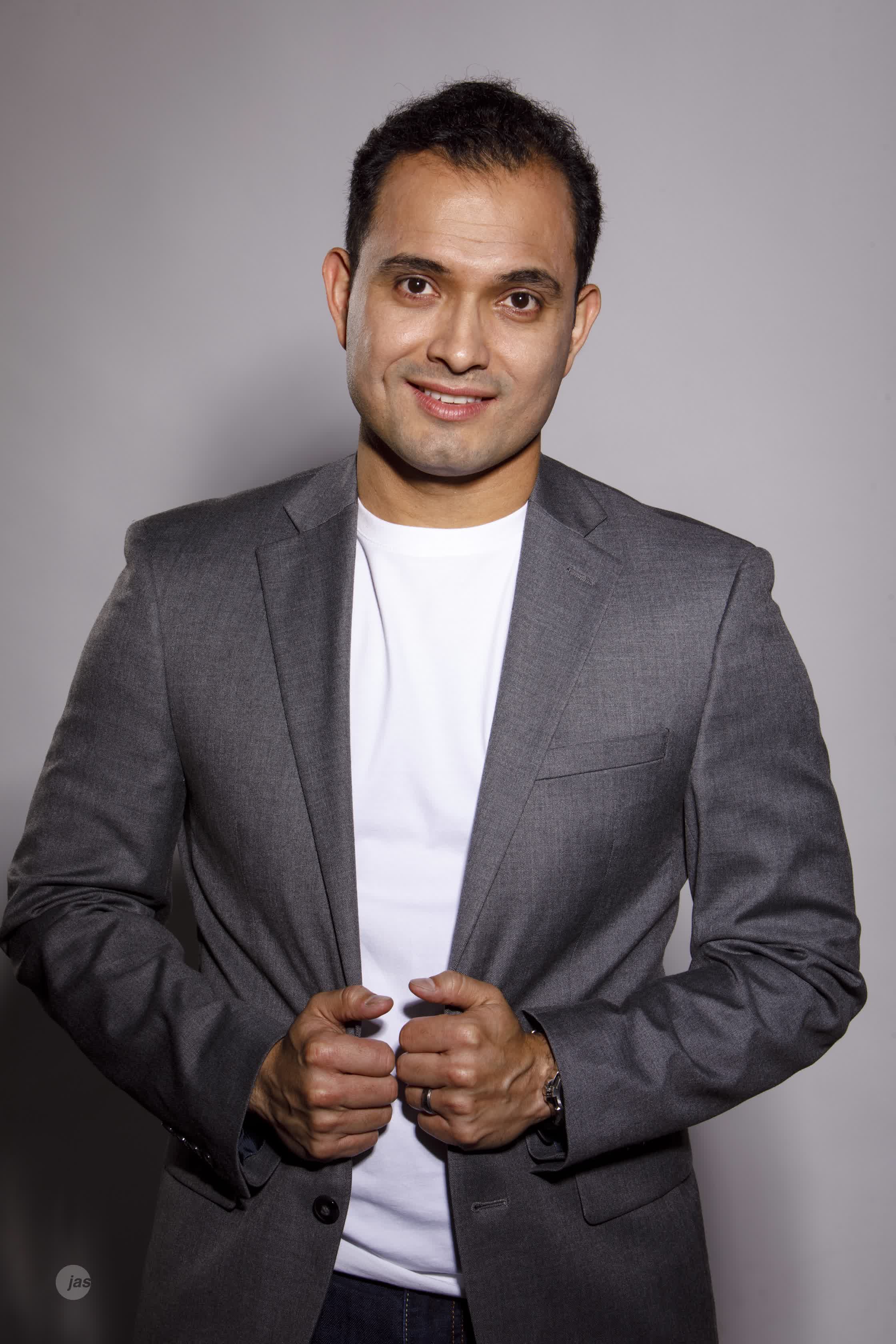 actor Jose Miguel Vasquez large photo