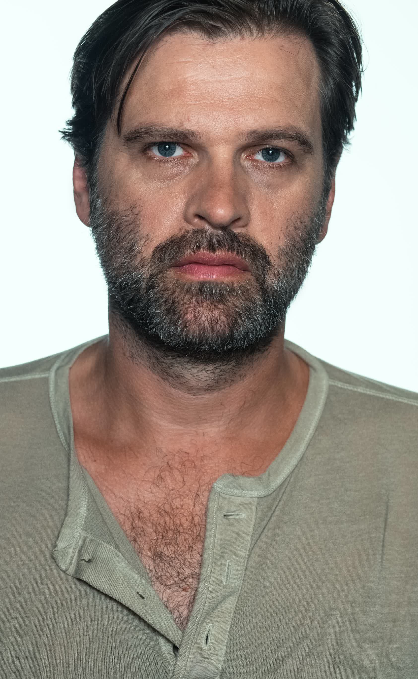 actor Benjamin Keepers large photo