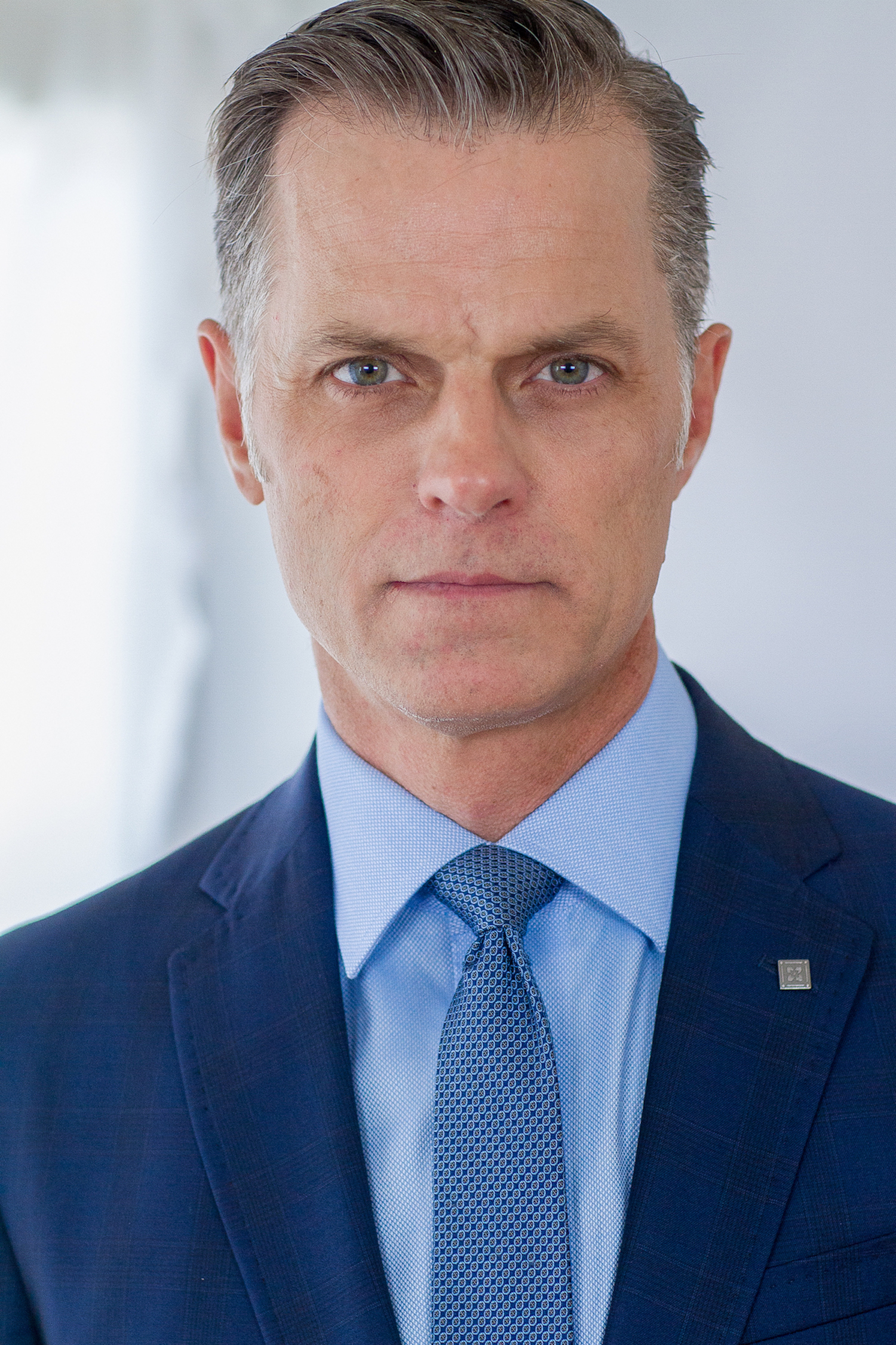 actor Anthony Jensen large photo