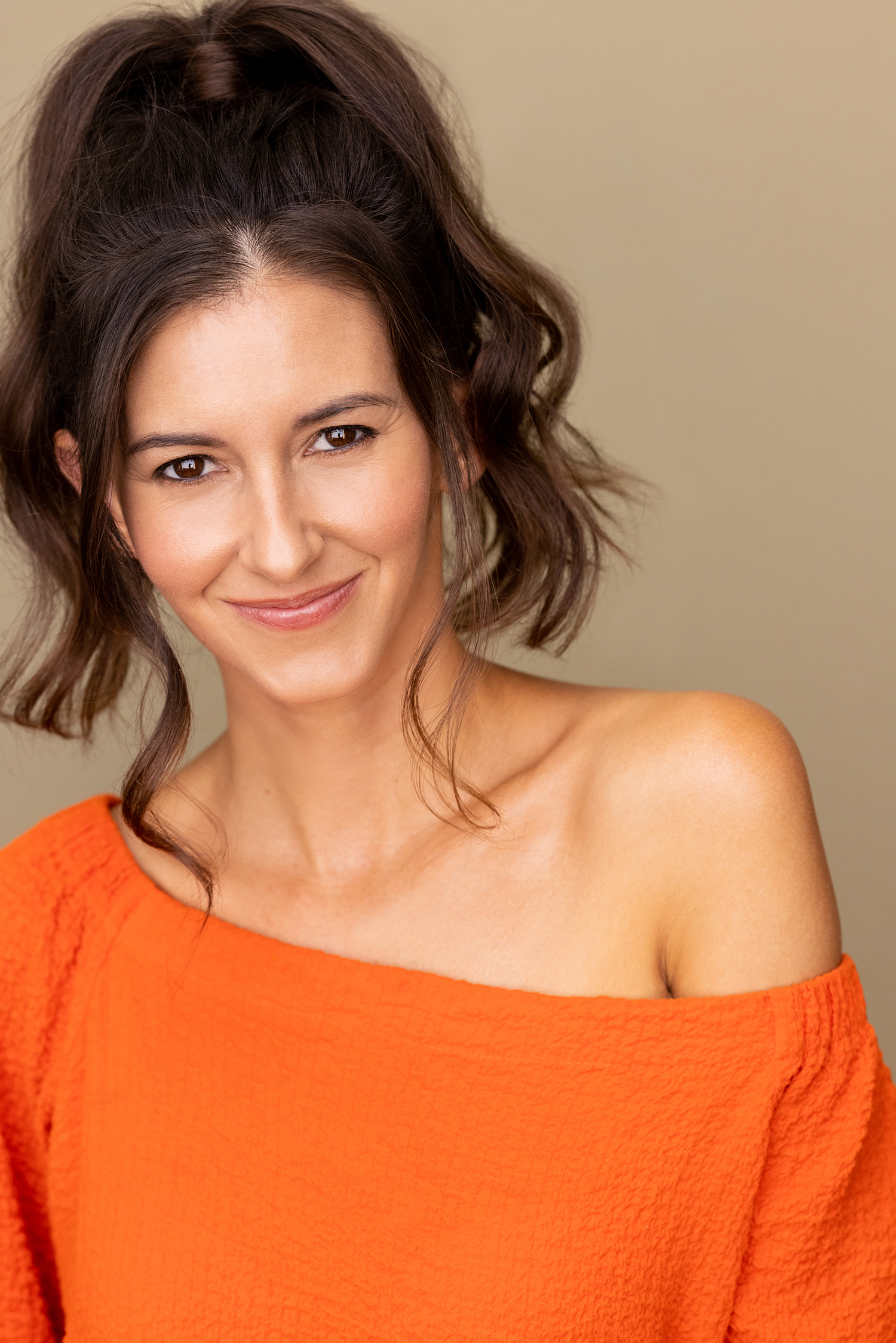 actor Rachel Risen large photo