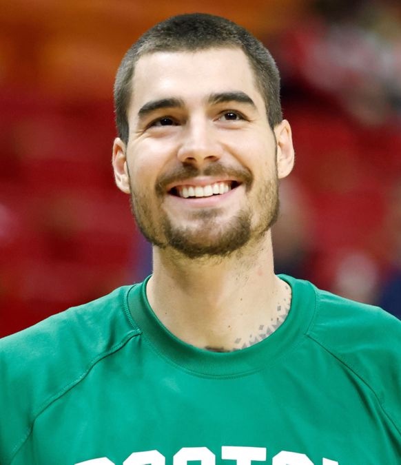 actor Juancho Hernangomez large photo