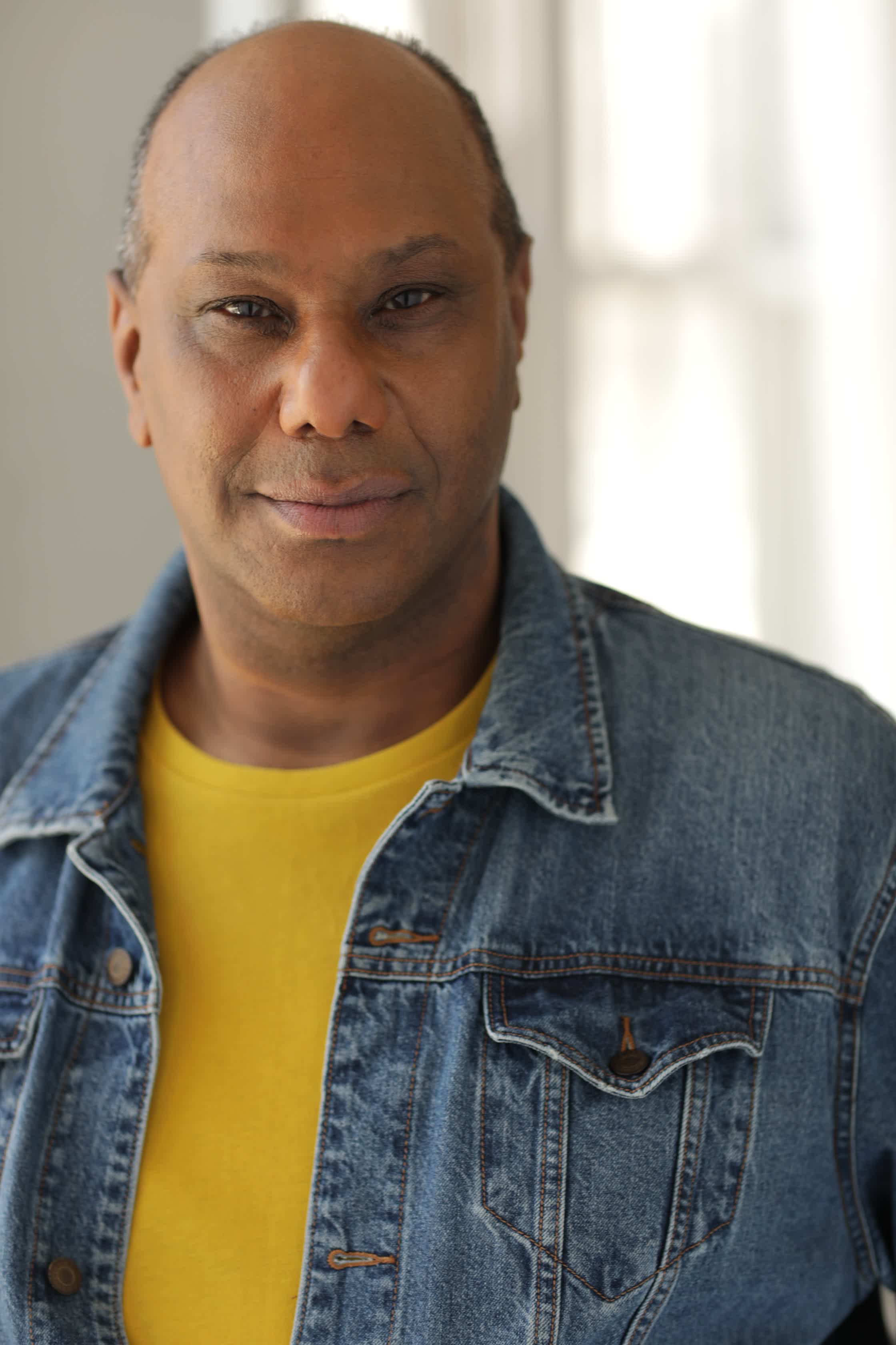 actor Mark Kenneth Smaltz large photo