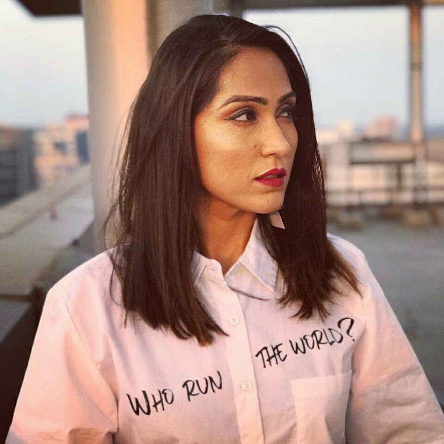 actor Shibani Bedi large photo