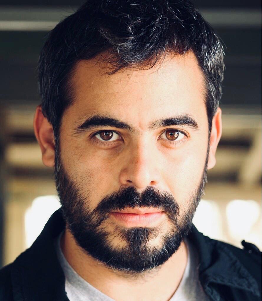 actor Guillermo Garcia large photo