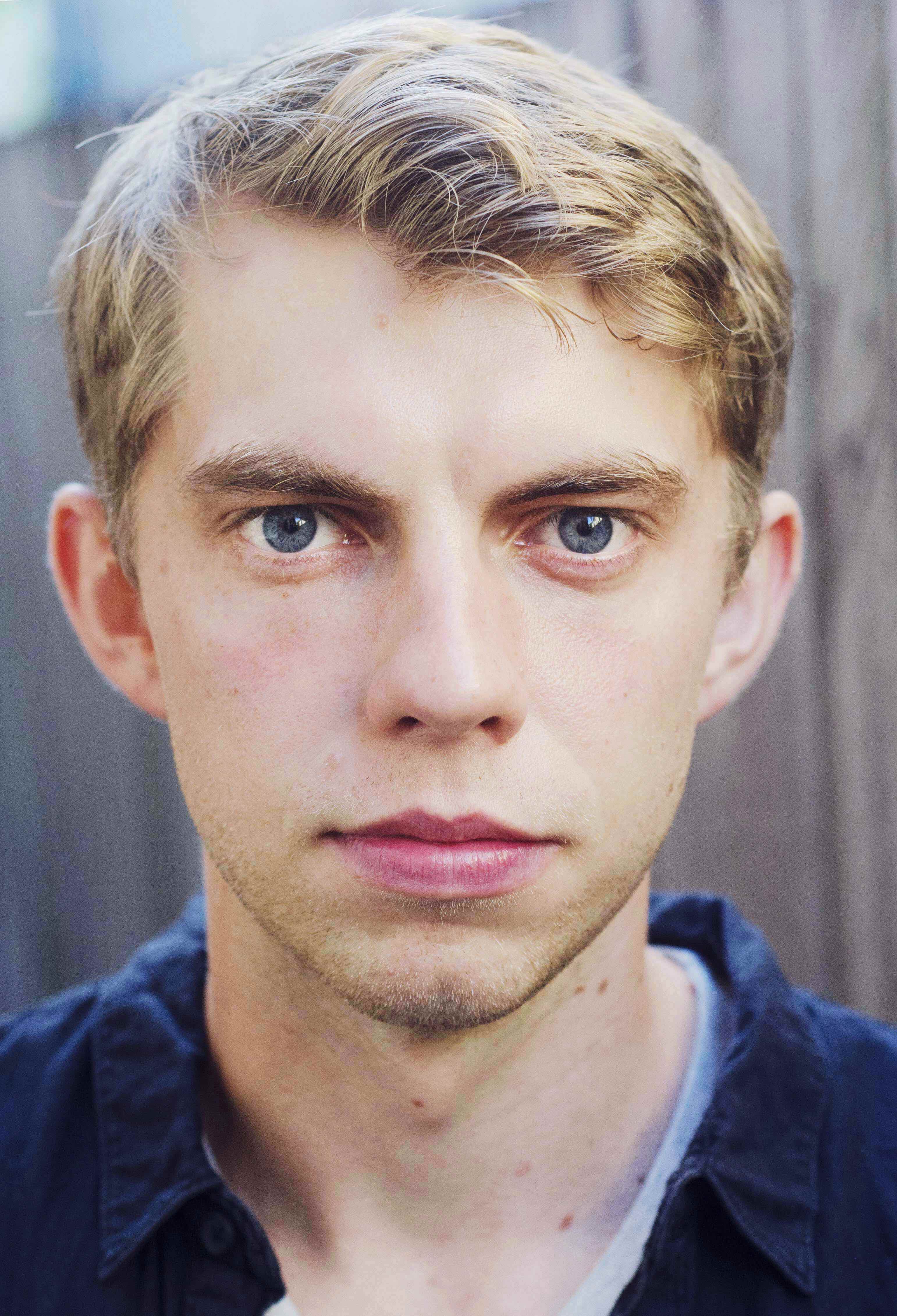 actor Harry Greenwood large photo