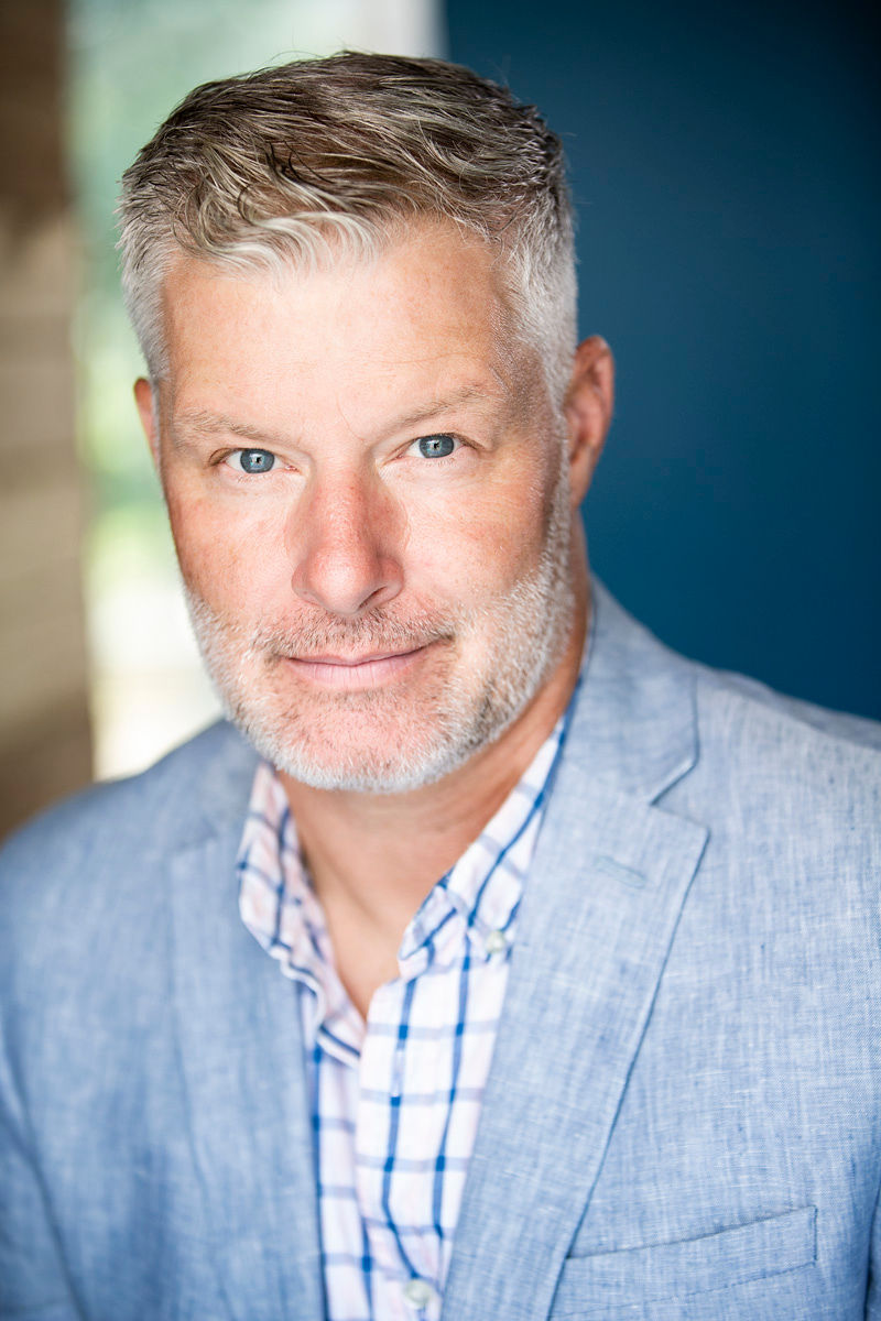 actor Michael Scovotti large photo