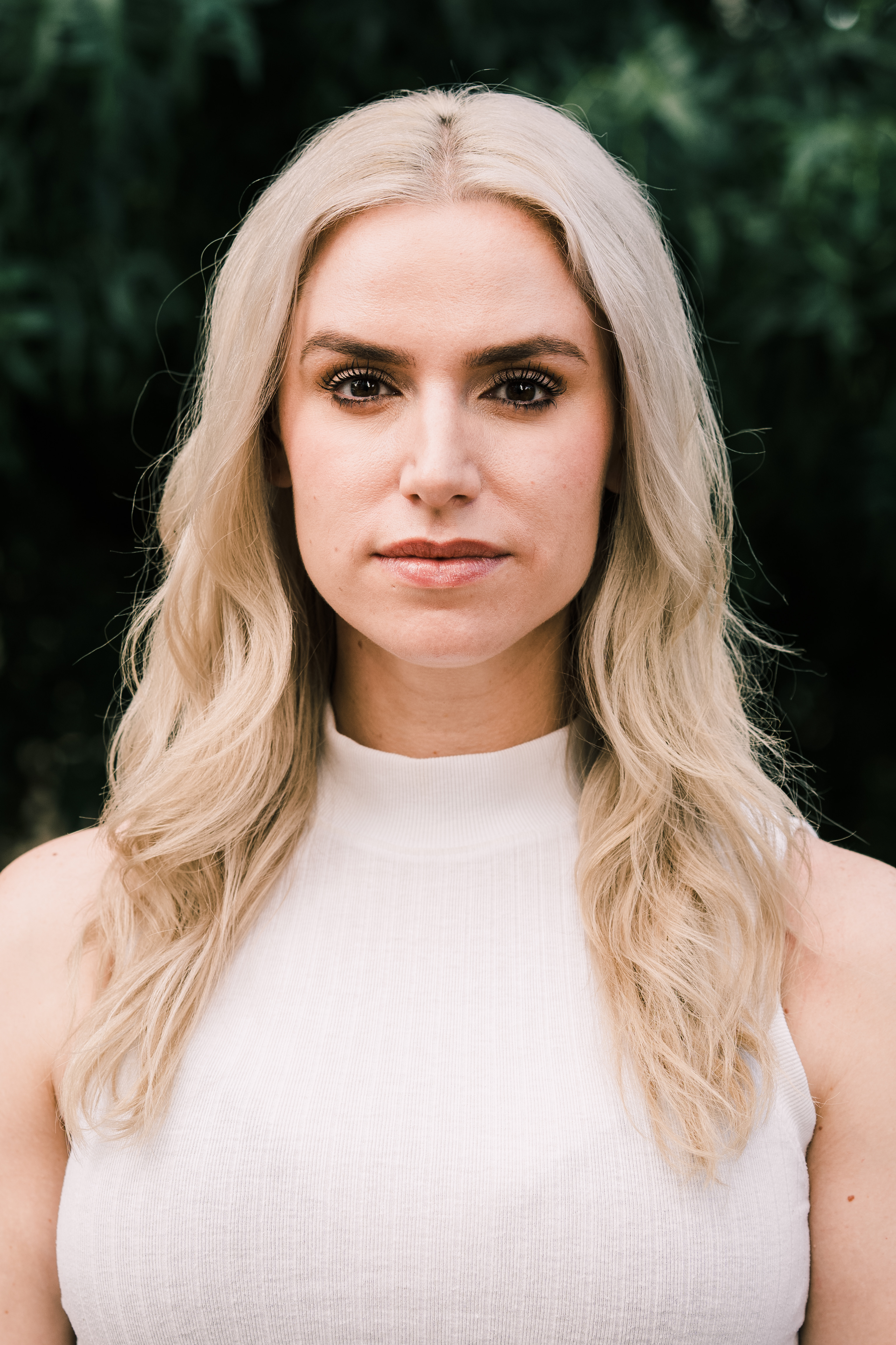 actor Chelsi Hardcastle large photo