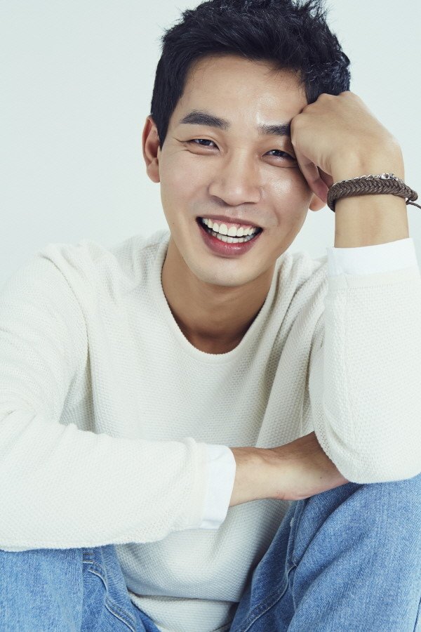 actor Do-yoon Kim large photo