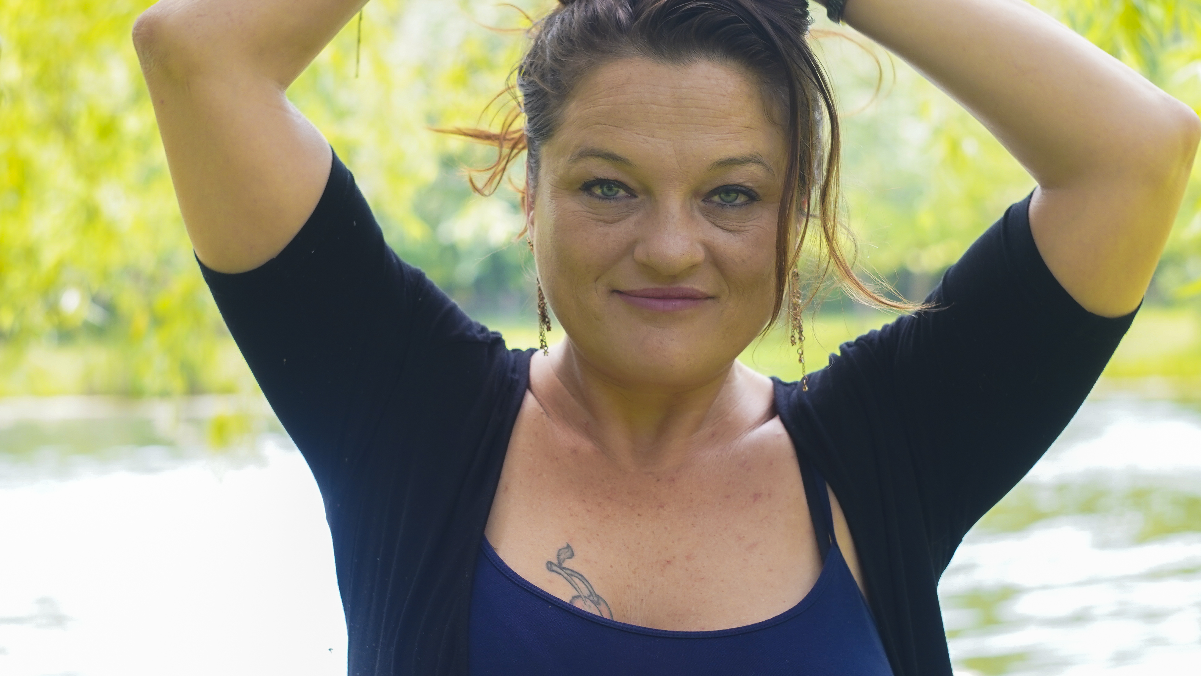 actor Shay Walker large photo