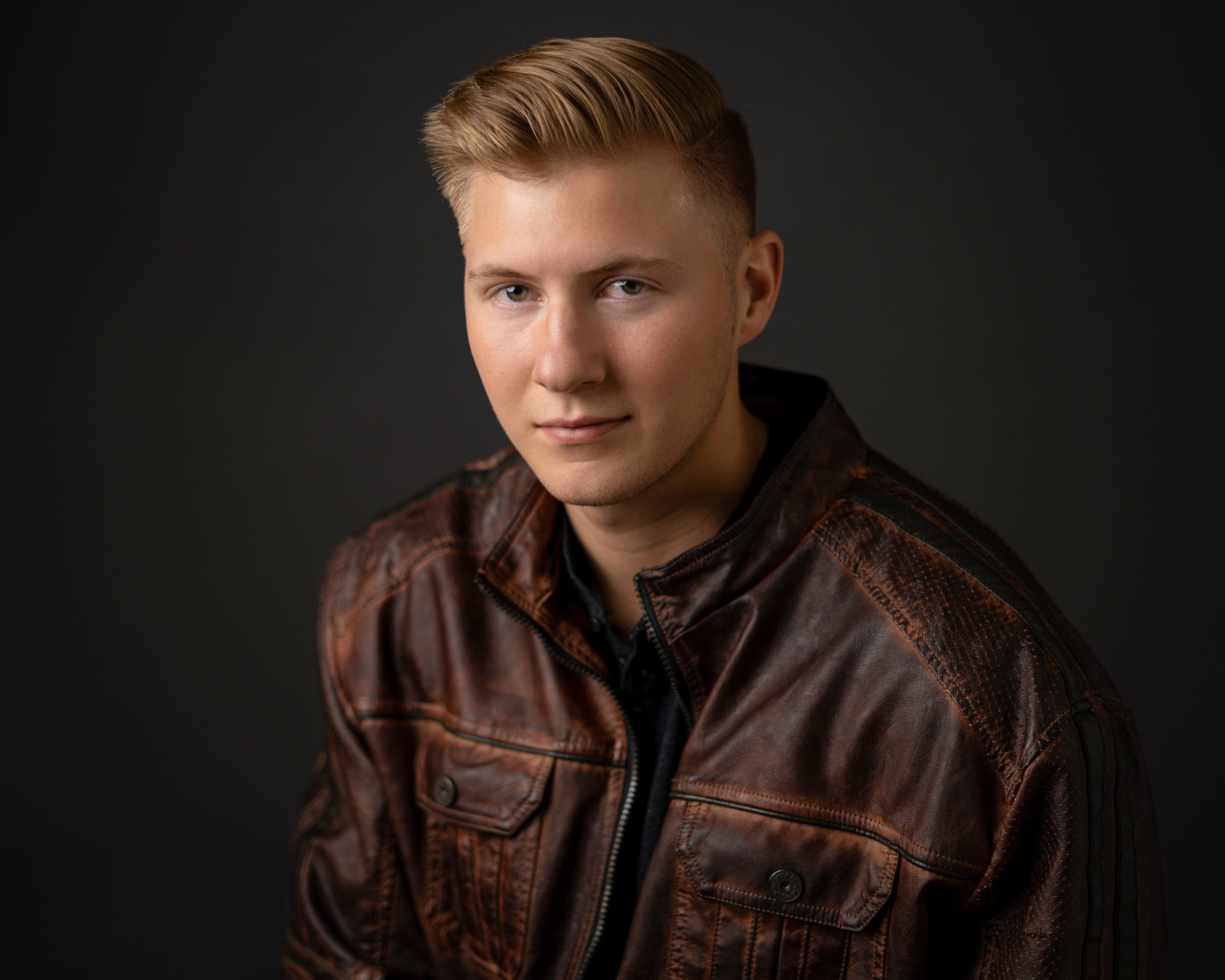 actor Bleu Sidell large photo