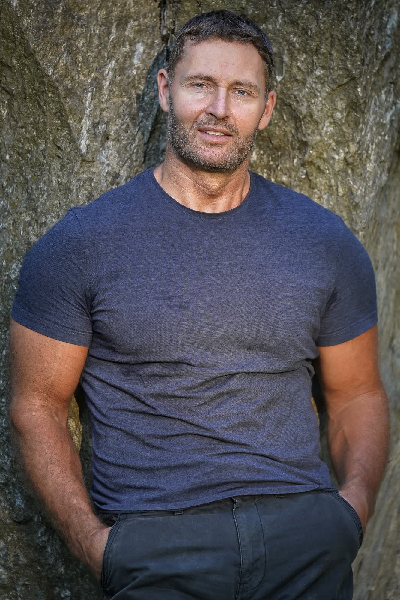 actor Adrian Bouchet large photo