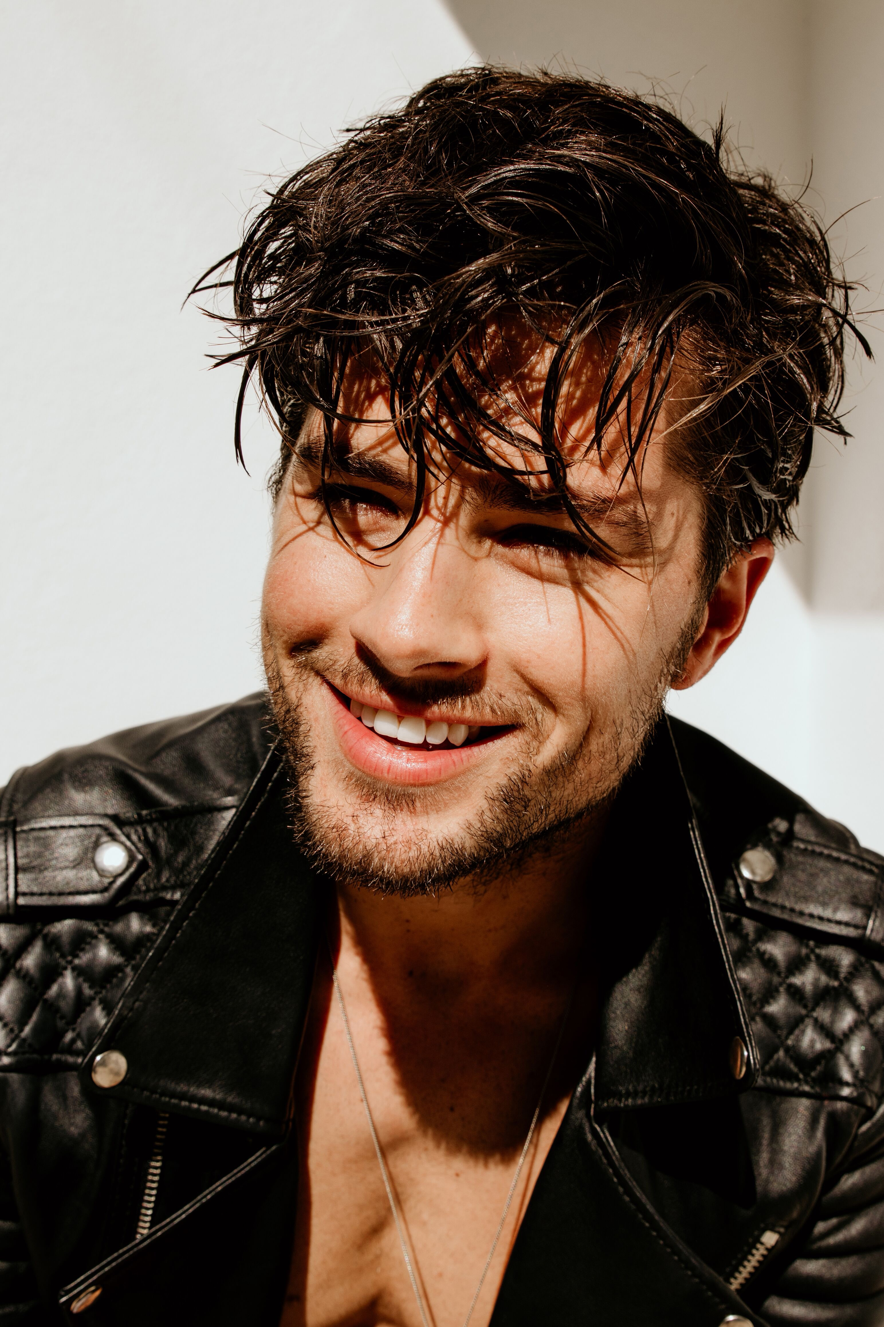 actor Travis Burns large photo