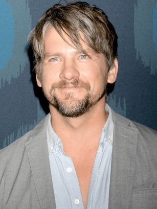 actor Zachary Knighton large photo
