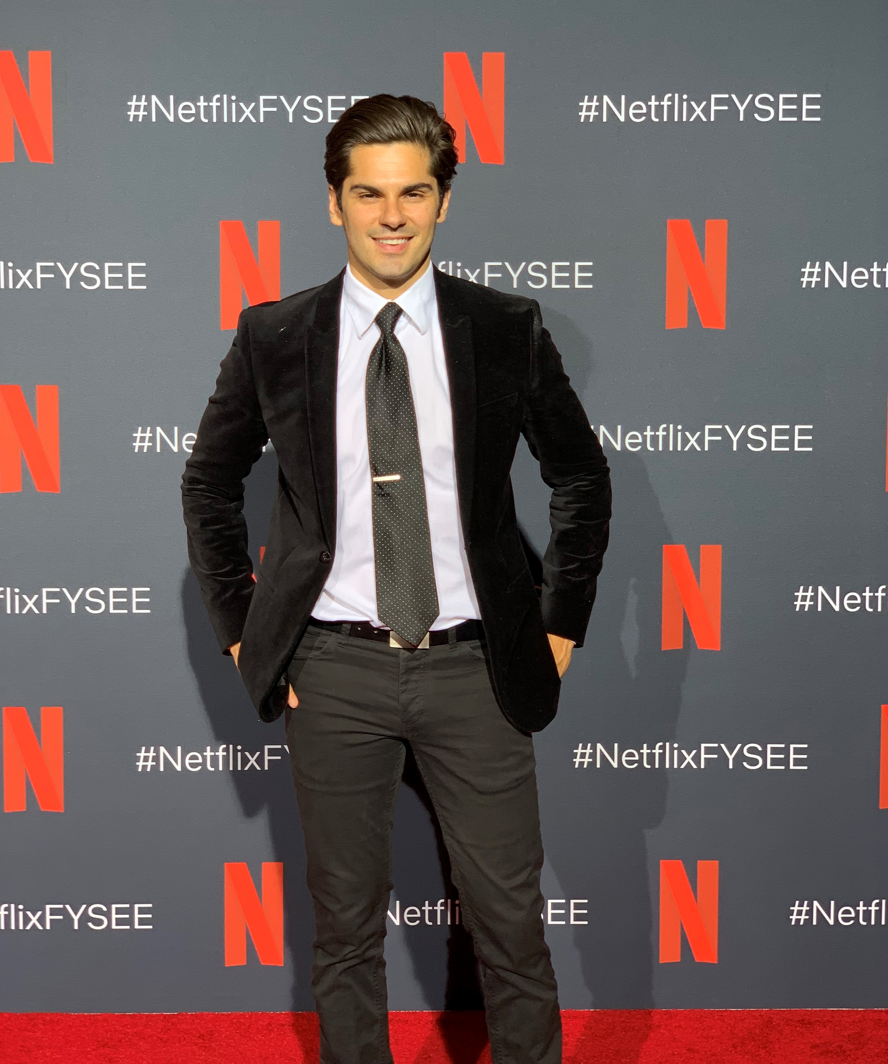 actor Gabriel Sousa large photo