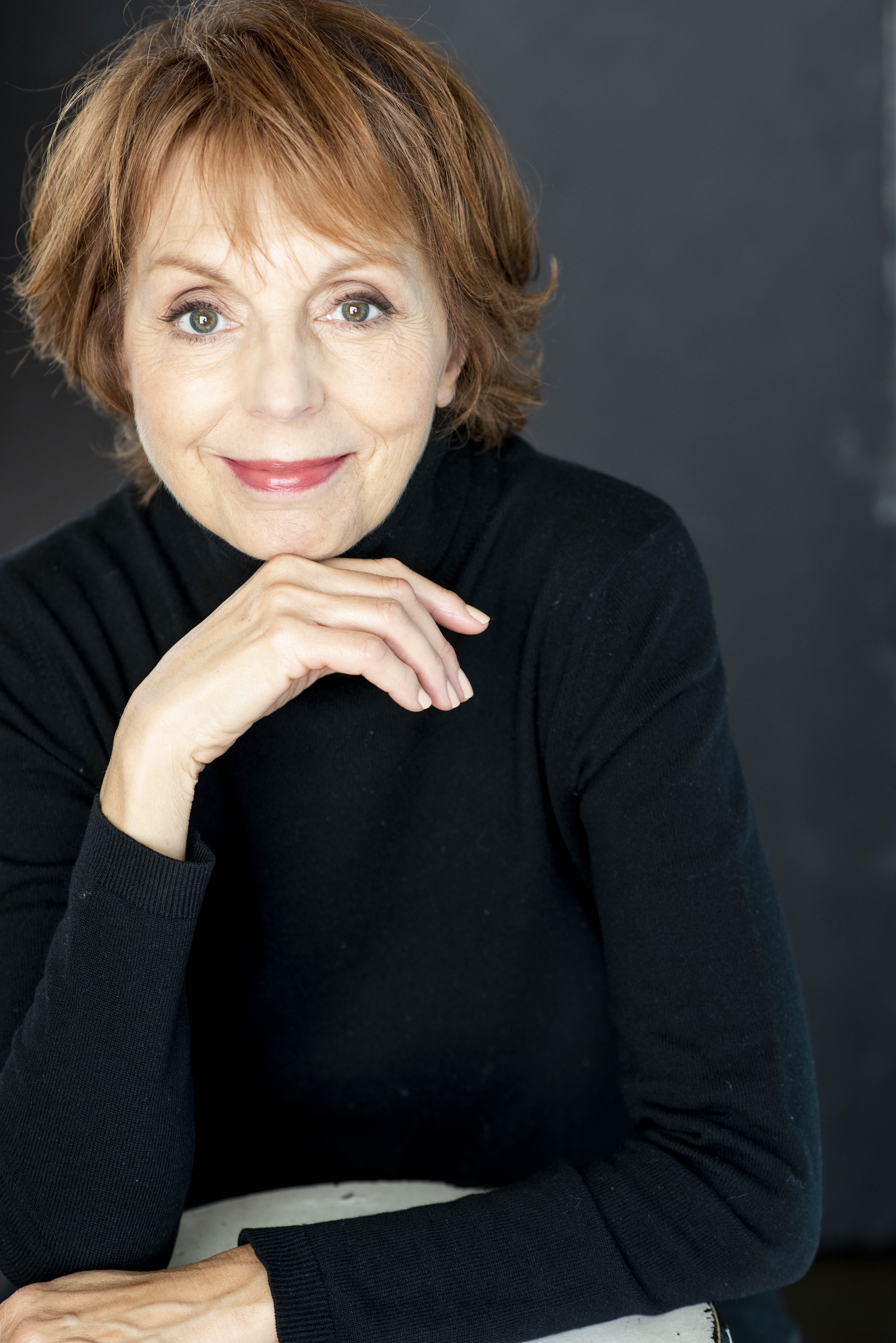 actor Nancy Linari large photo