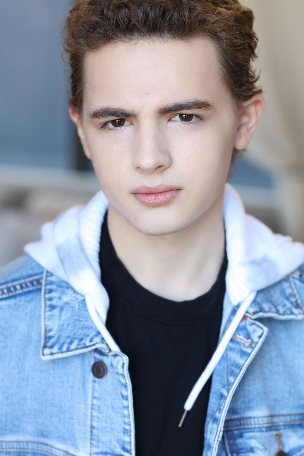 actor Maxim Knight large photo