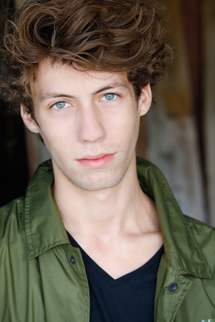 actor Parker Wierling large photo