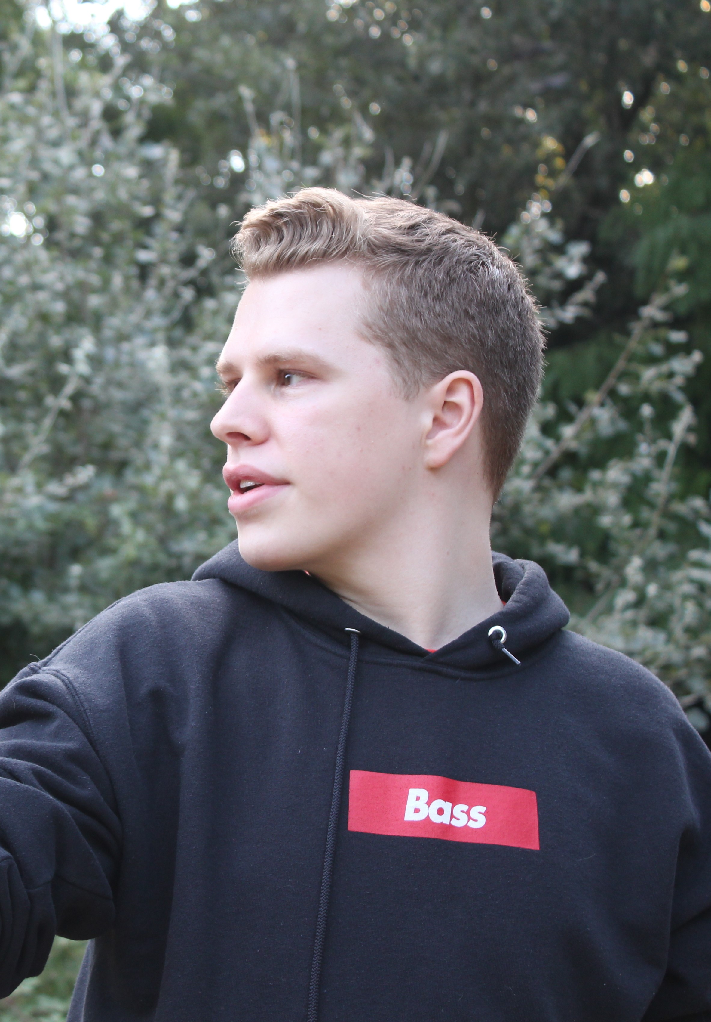 actor Isaac Cushman large photo