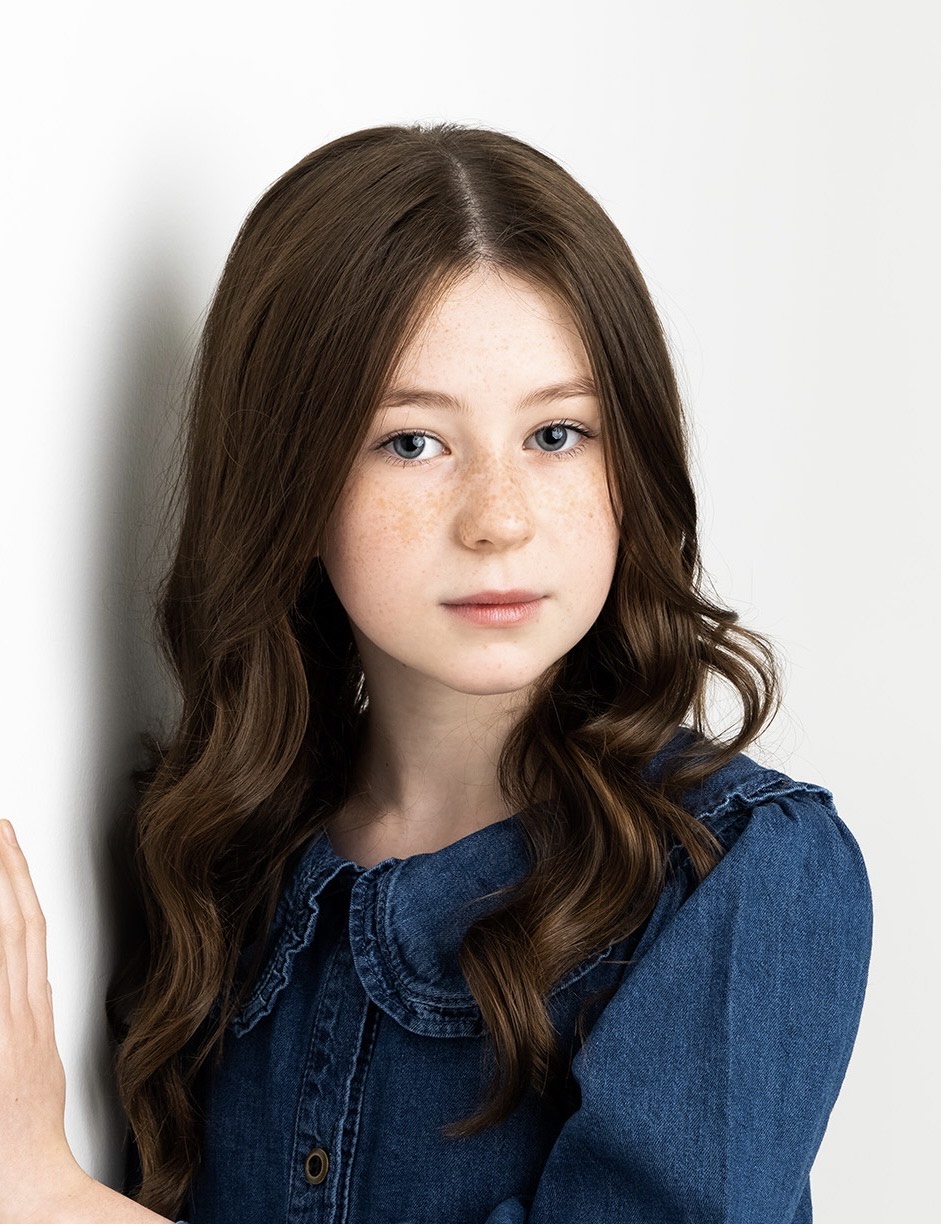 actor Katelyn Rose Downey large photo