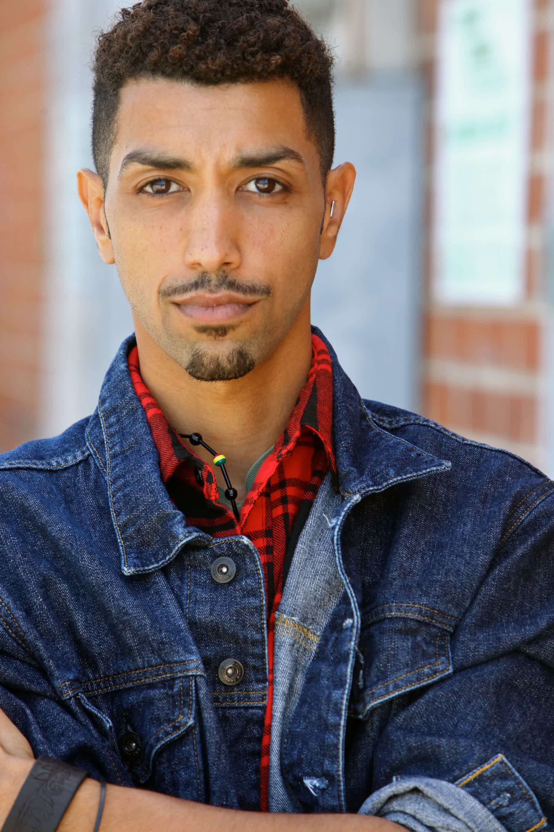 actor Drew Fonteiro large photo