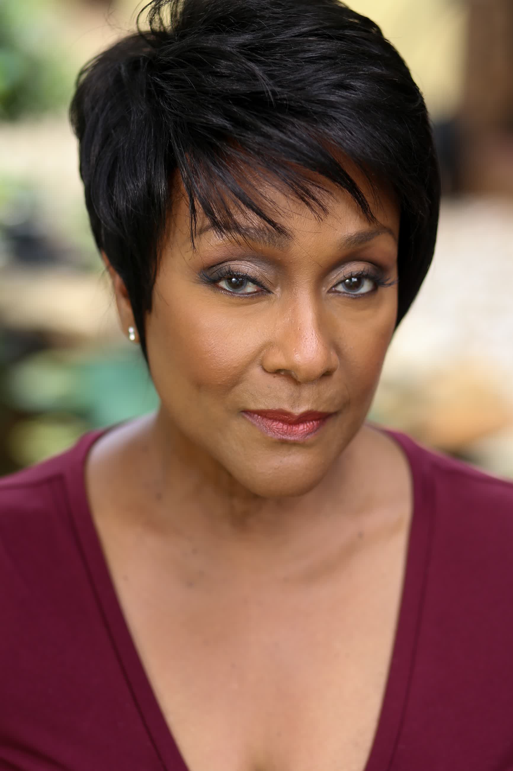 actor Jen Harper large photo