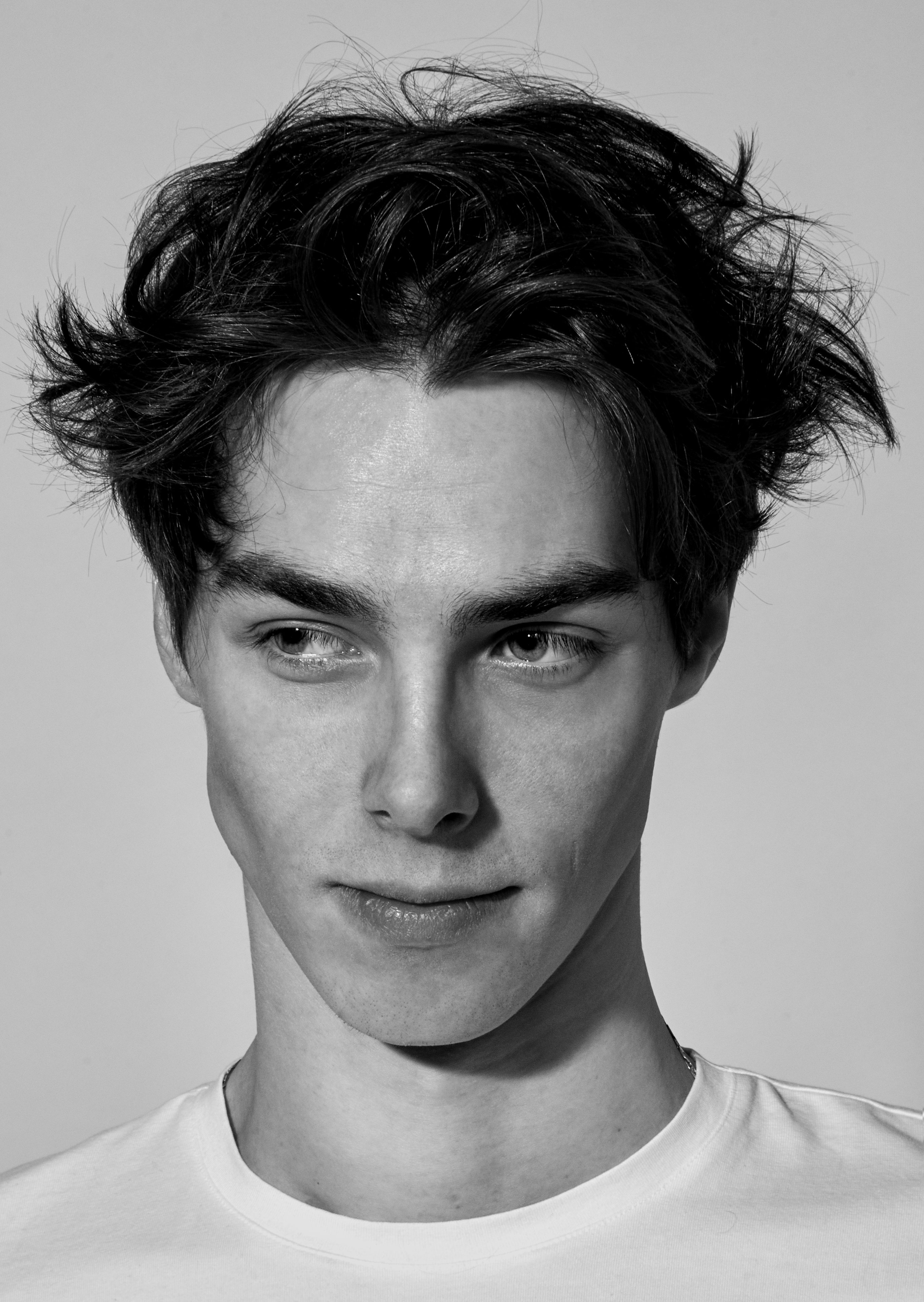 actor Yuriy Nasonov large photo