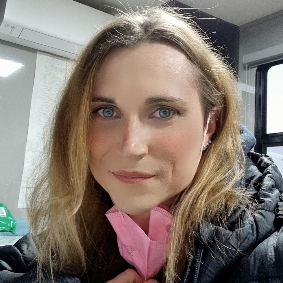 actor Ella Stockton large photo