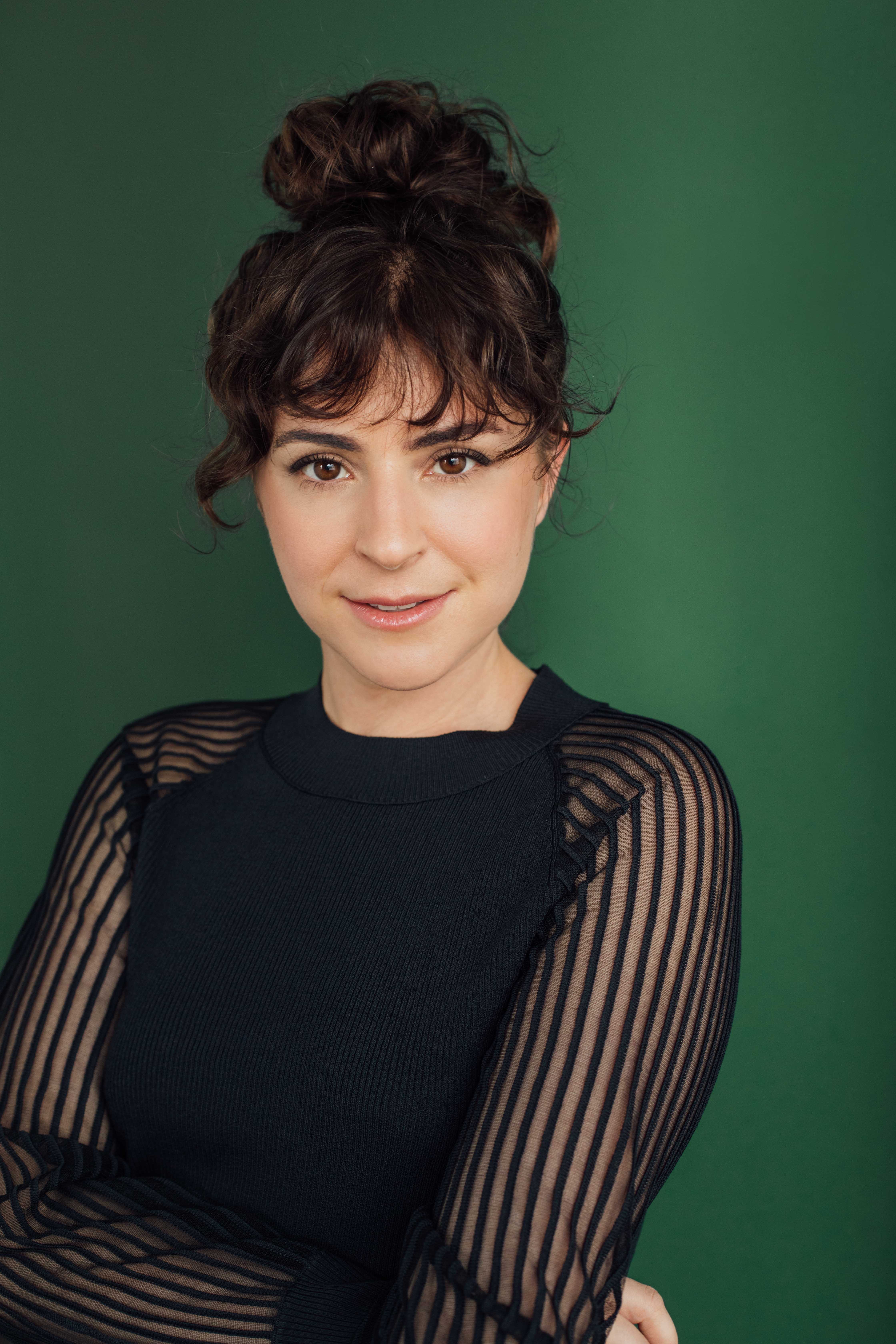 actor Elana Dunkelman large photo