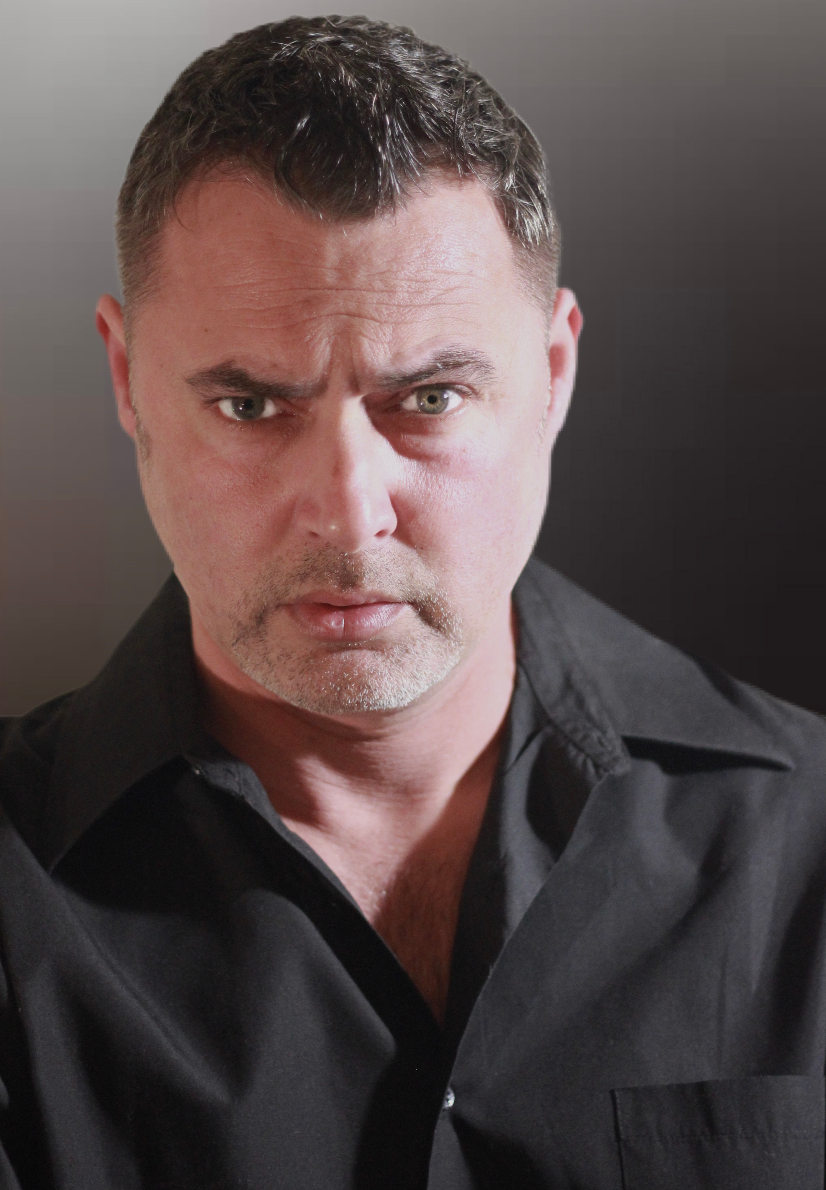 actor Adam Minarovich large photo