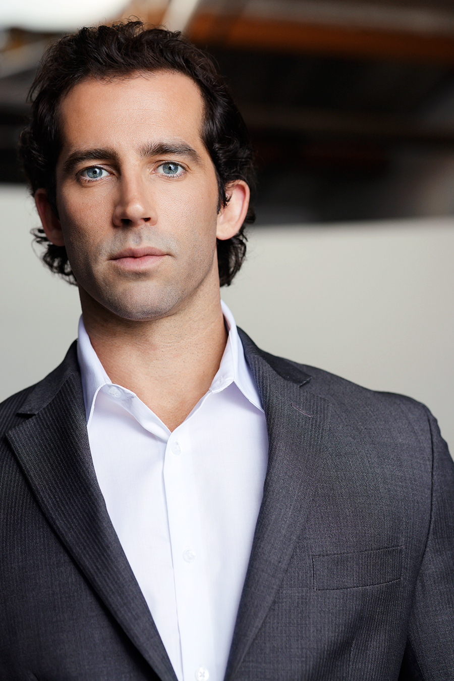 actor Peter Hodge large photo