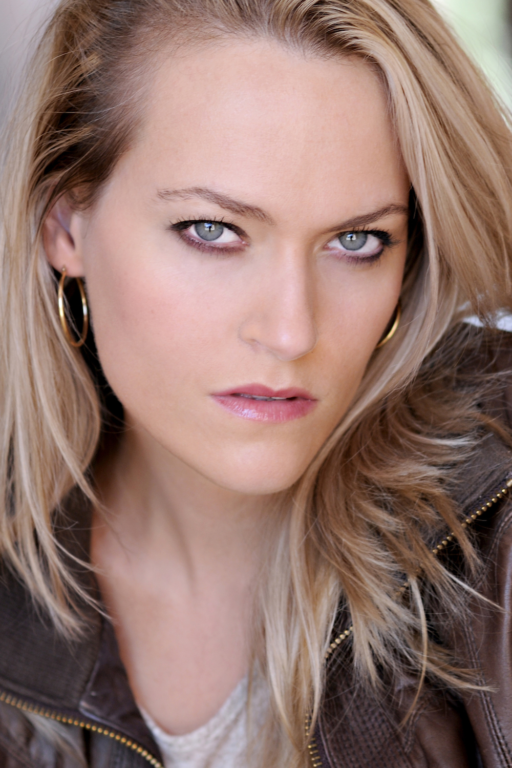 actor Leah N.H. Philpott large photo