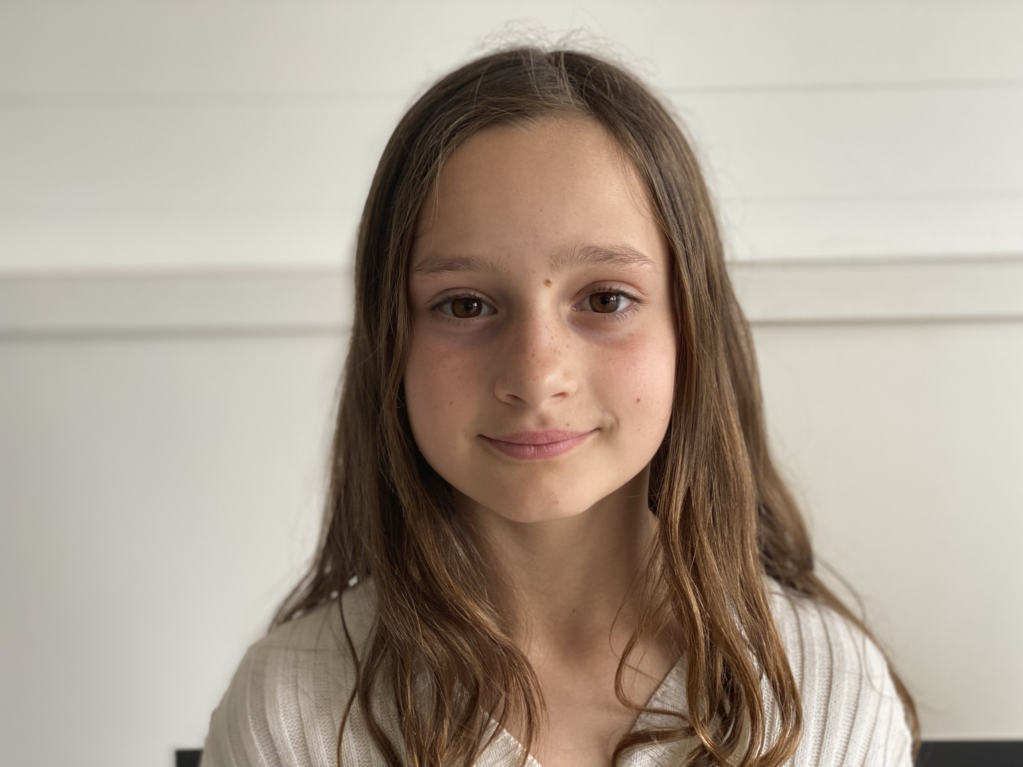 actor Tahlia Sturzaker large photo