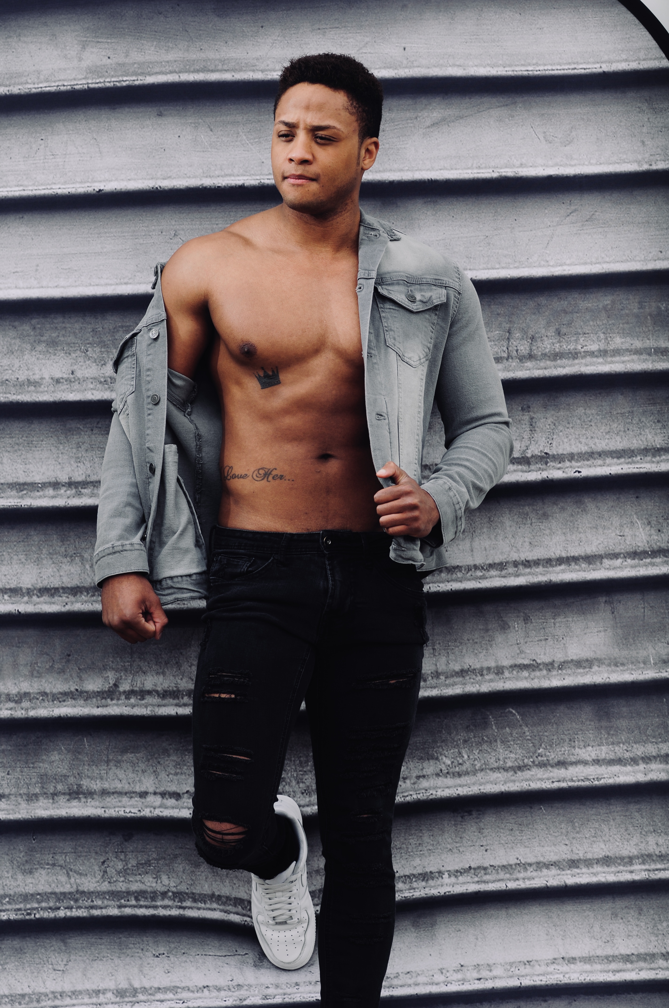 actor Linton Jackson large photo