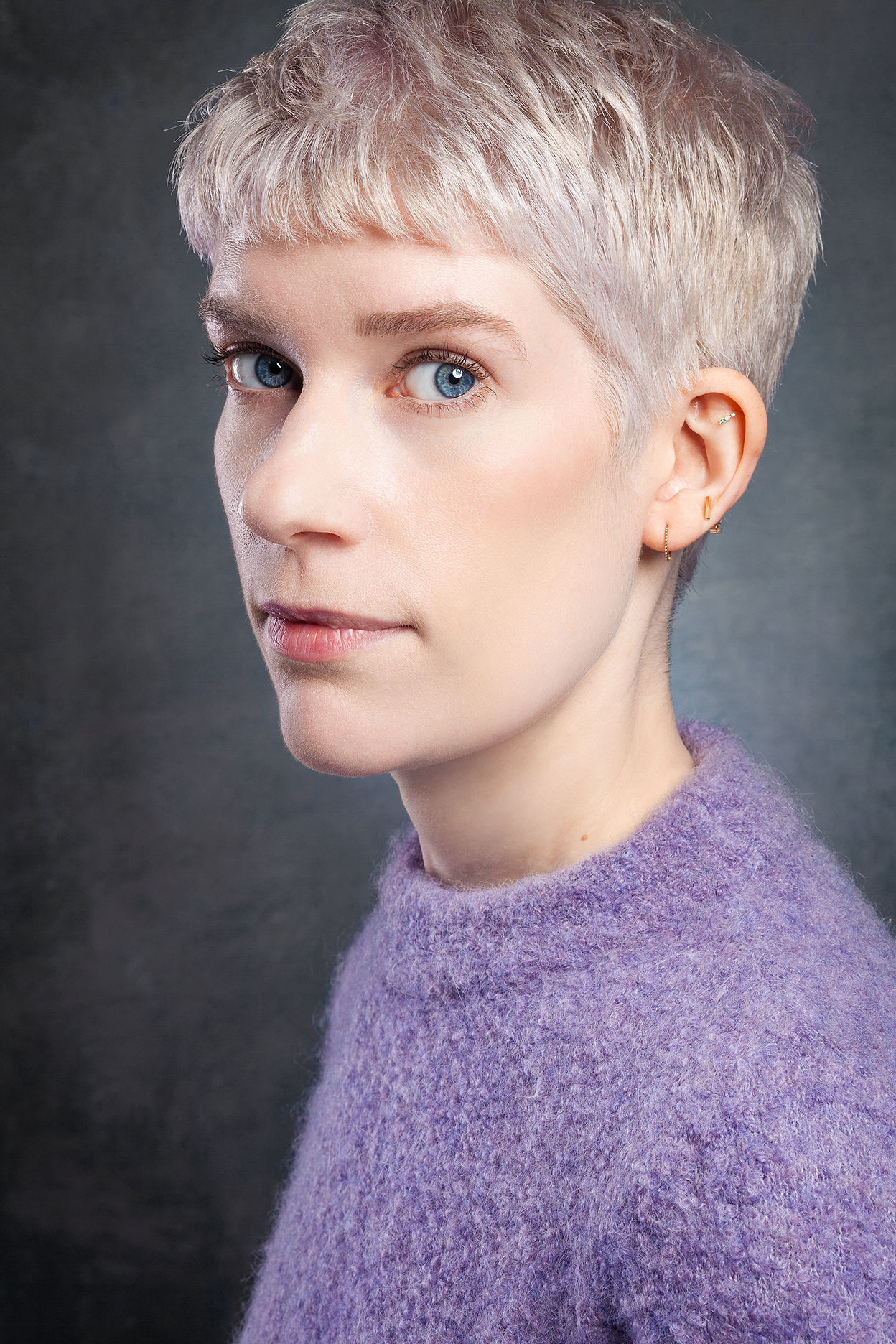 actor Laura Evelyn large photo