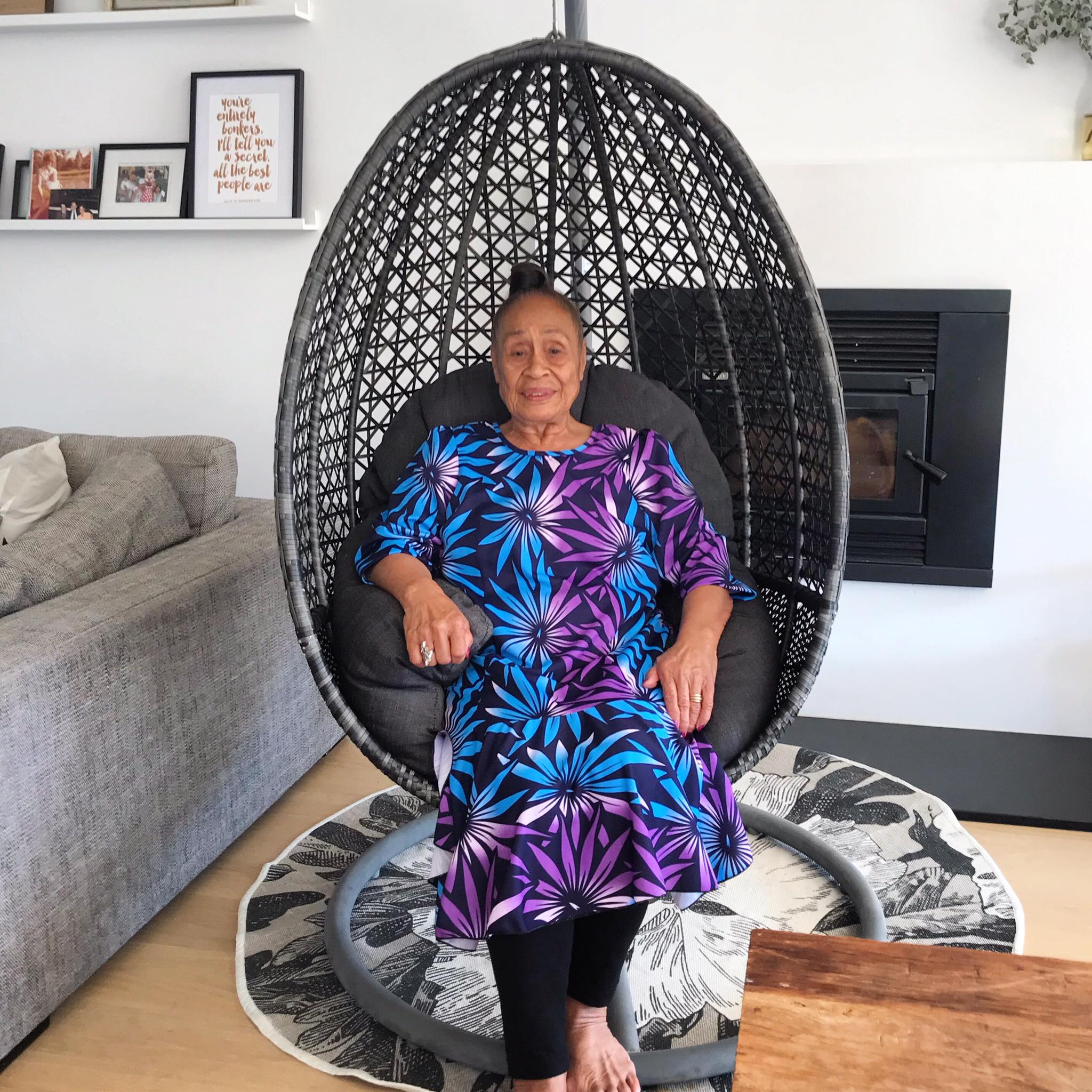 actor Yvonne Maea-Brown large photo