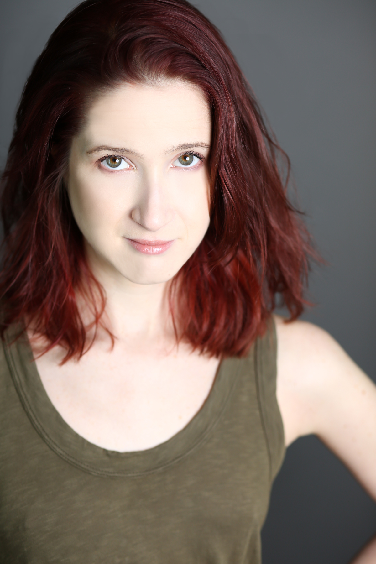 actor Ellen Clifford large photo