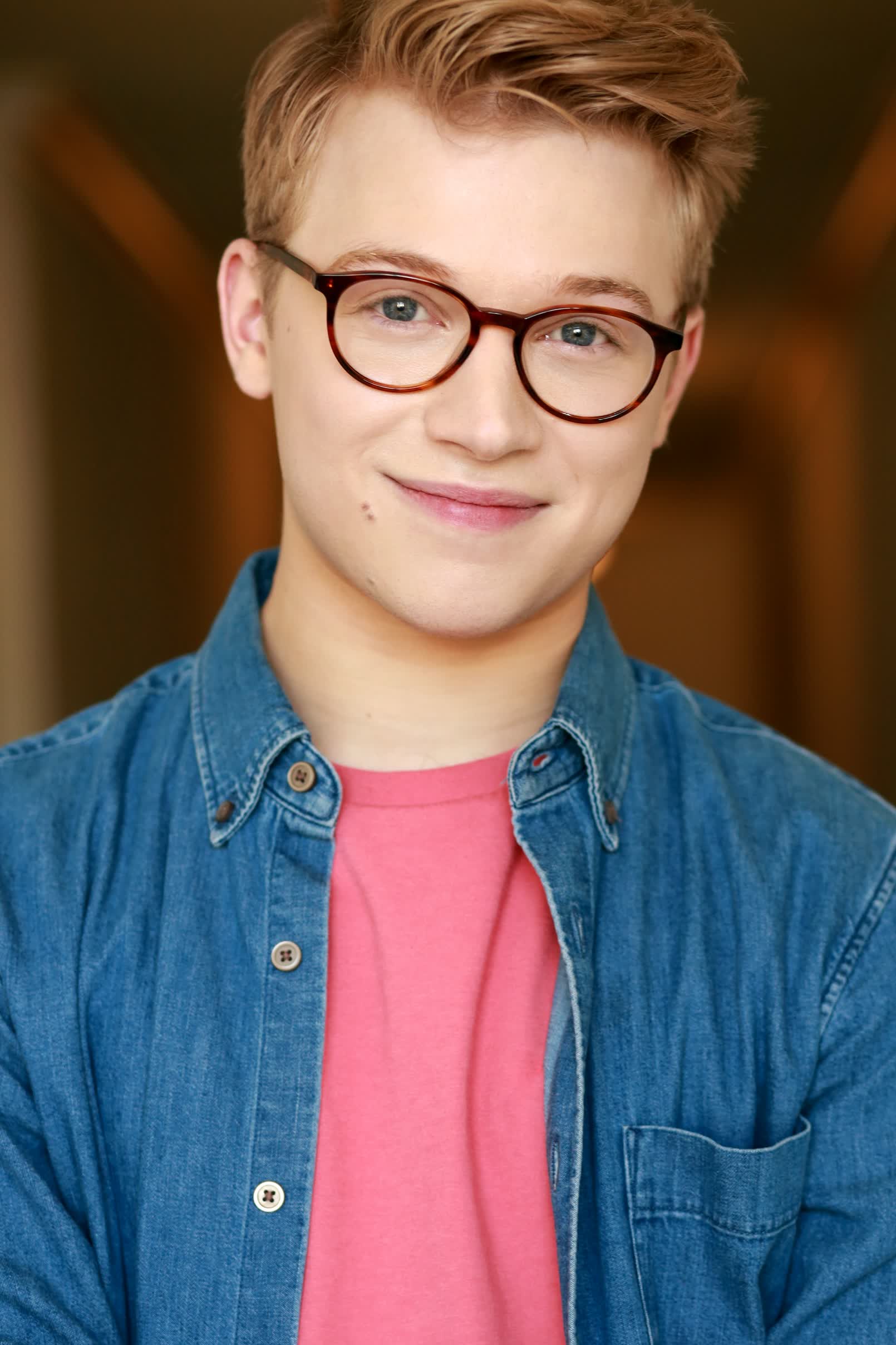 actor Joe Serafini large photo