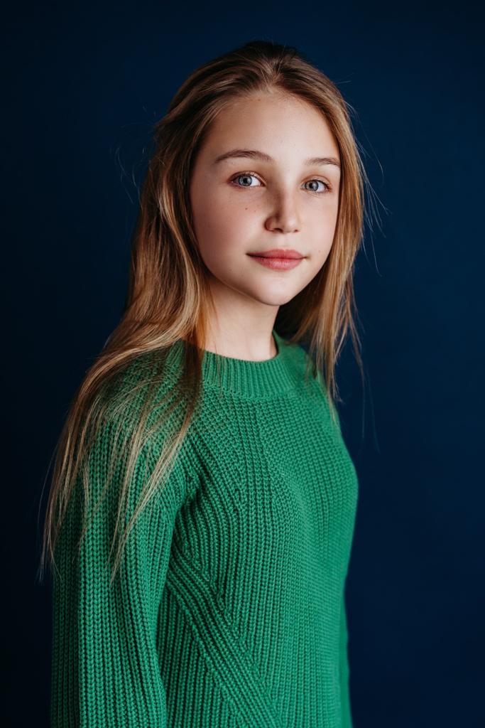 actor Bella Alexandras large photo