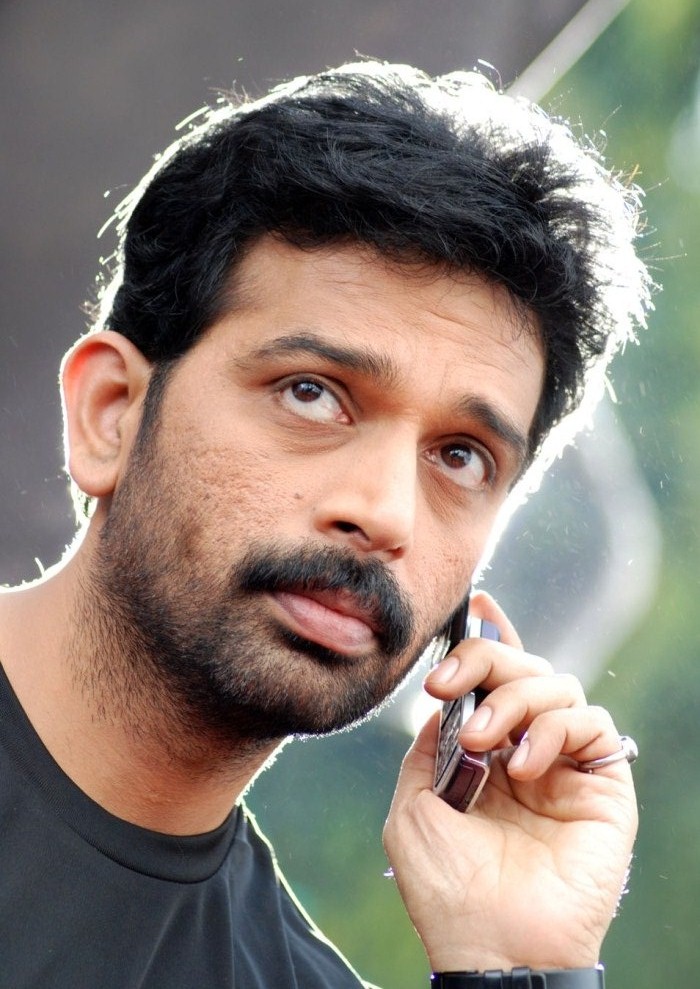 actor J.D. Chakravarthi large photo